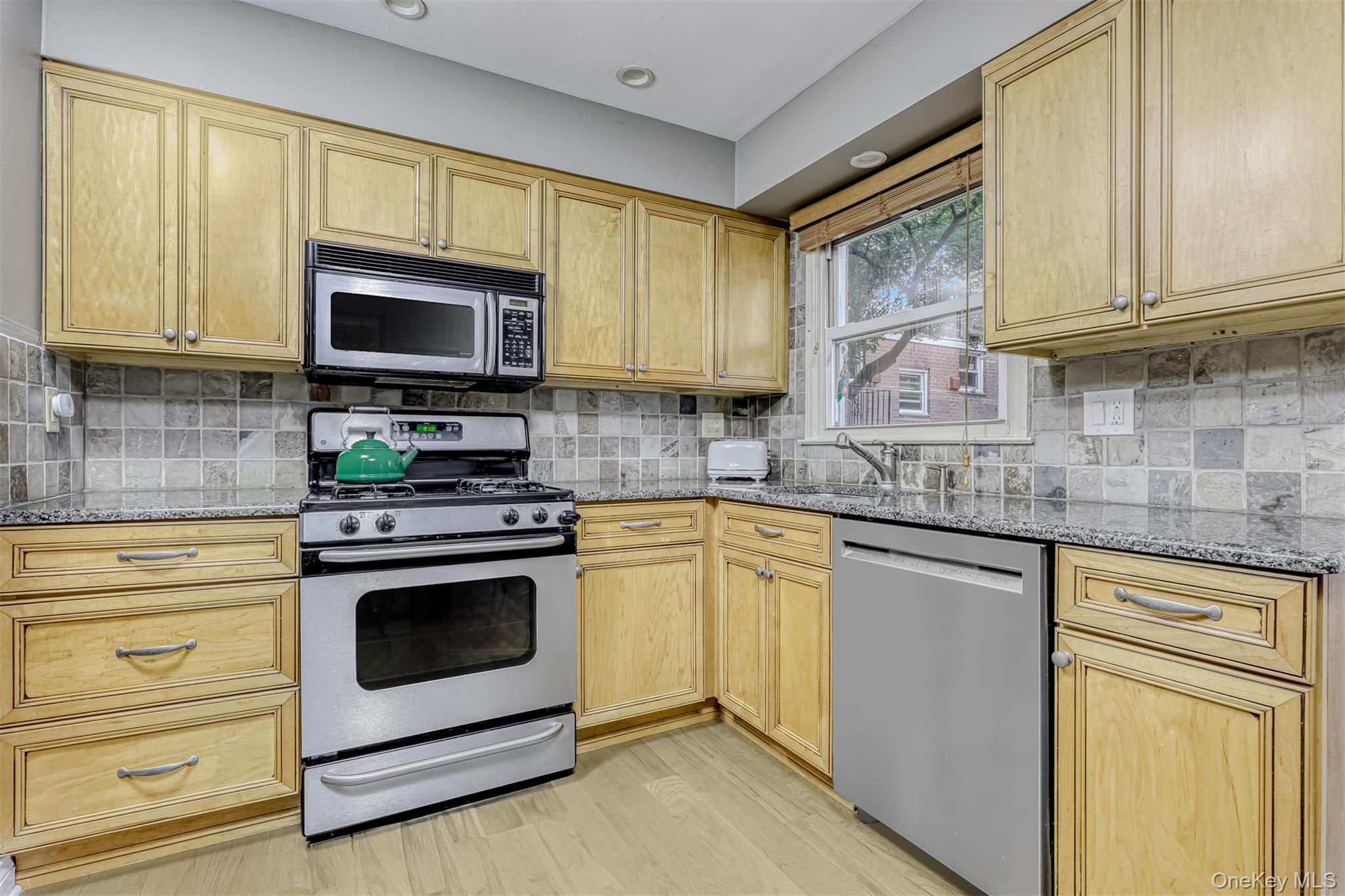 29 Bon Aire Circle # 8212, Suffern, NY 10901