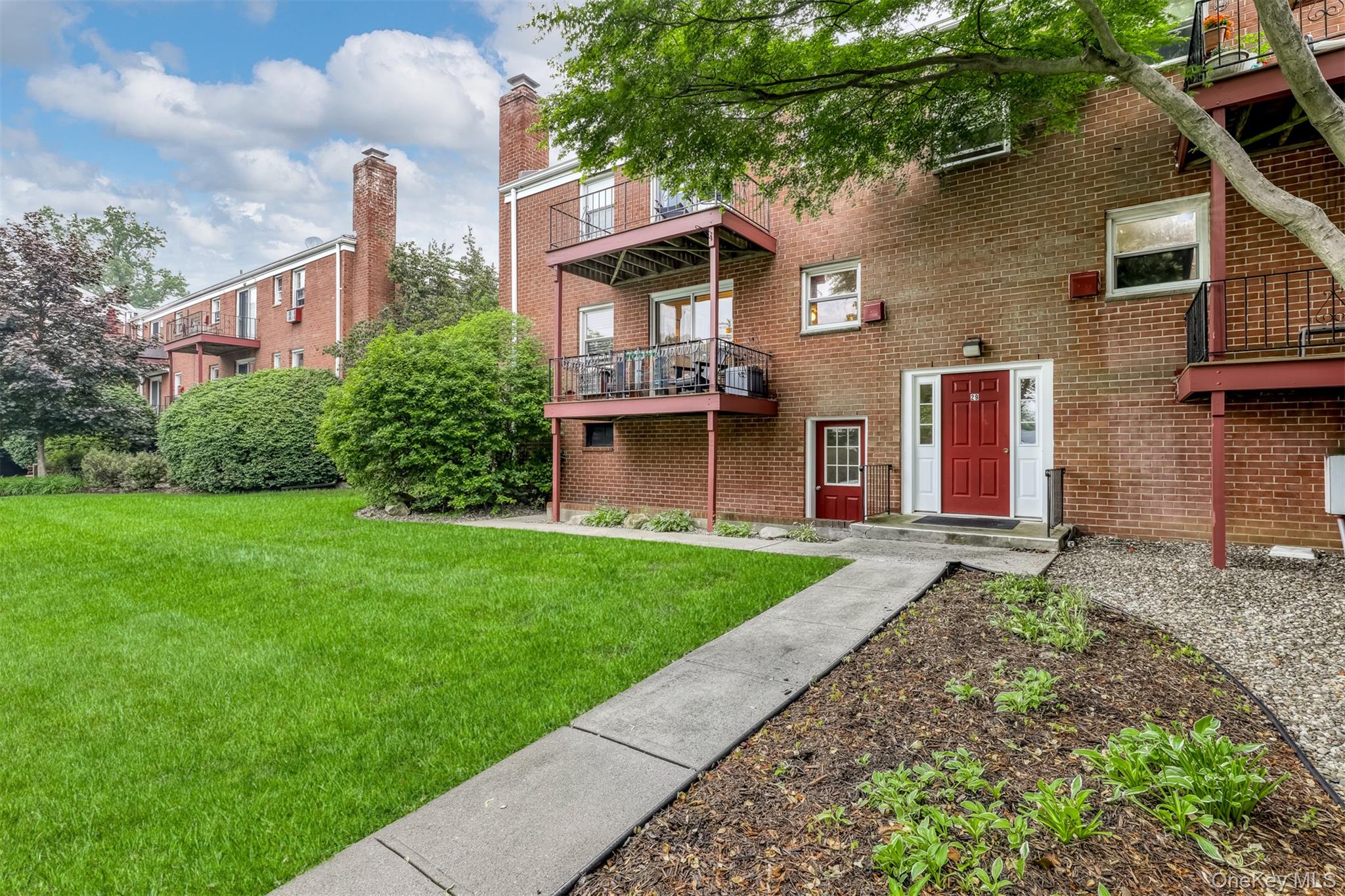 29 Bon Aire Circle # 8212, Suffern, NY 10901