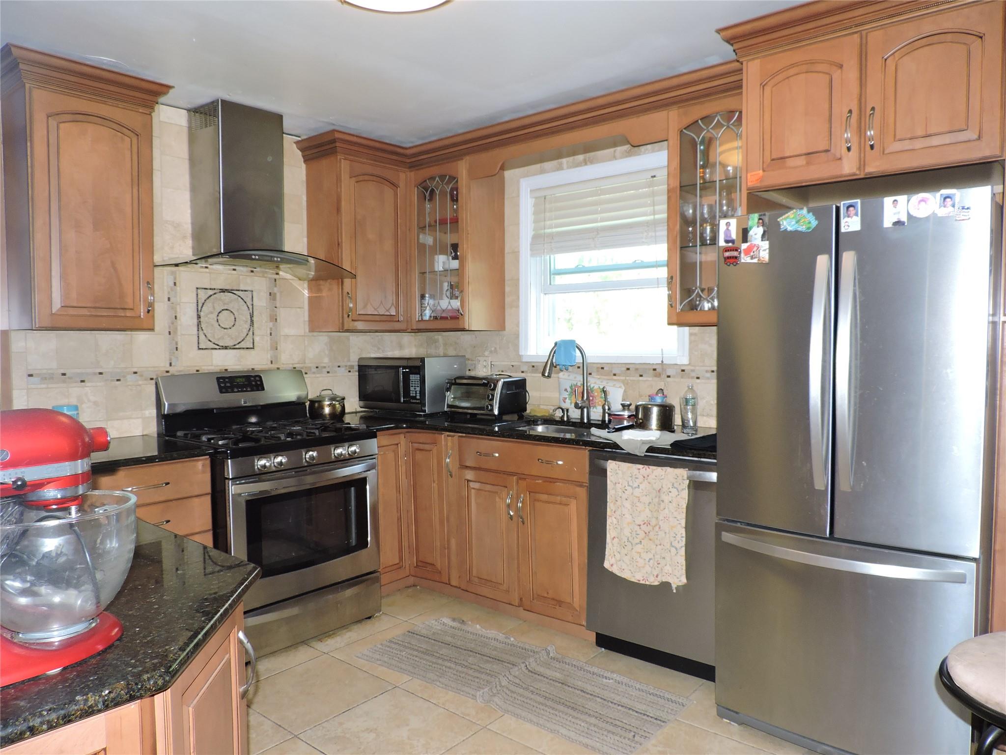 713 Colonial Street, Uniondale, NY 11553