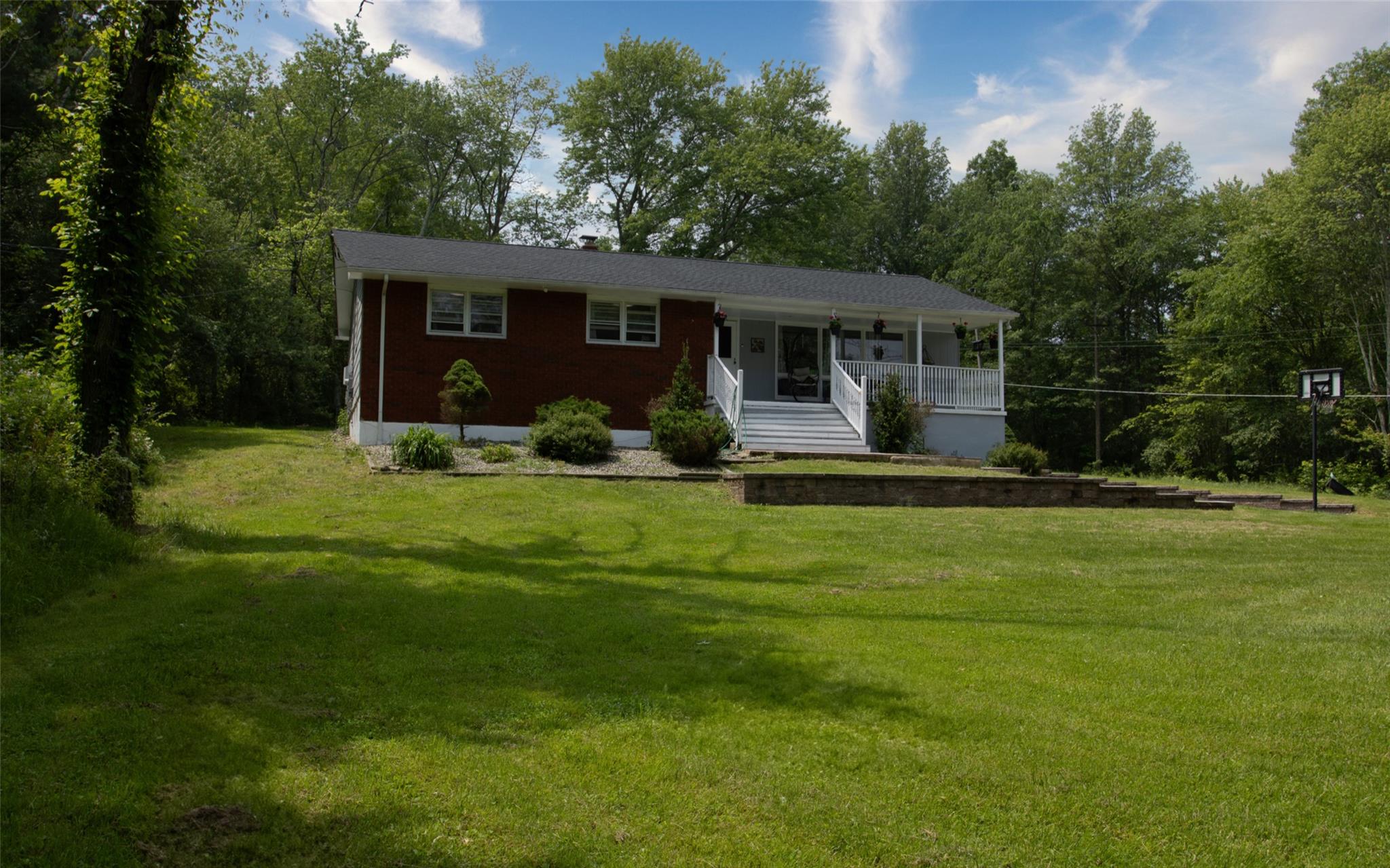 52 Old Chester Road, Goshen, NY 10924