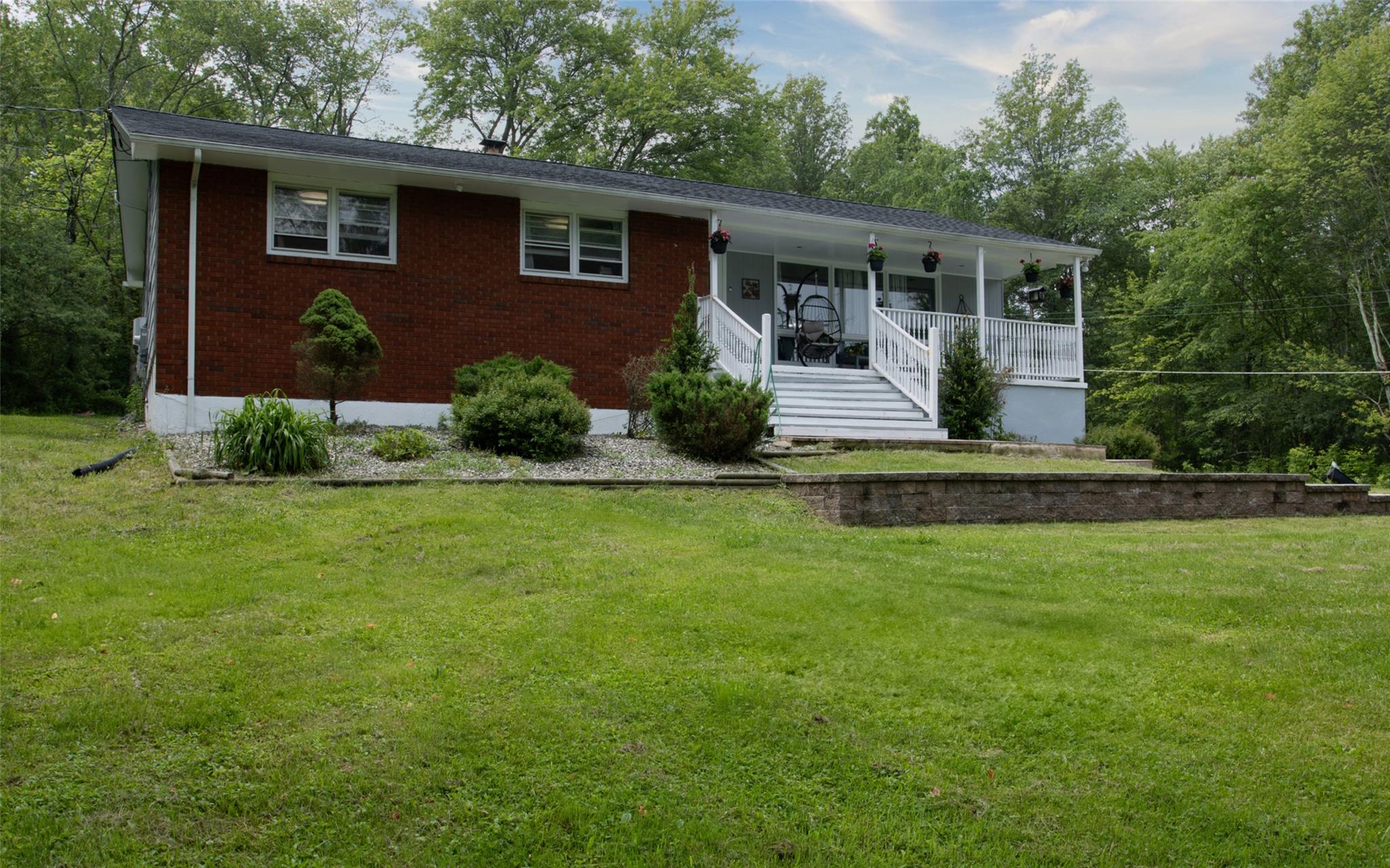 52 Old Chester Road, Goshen, NY 10924