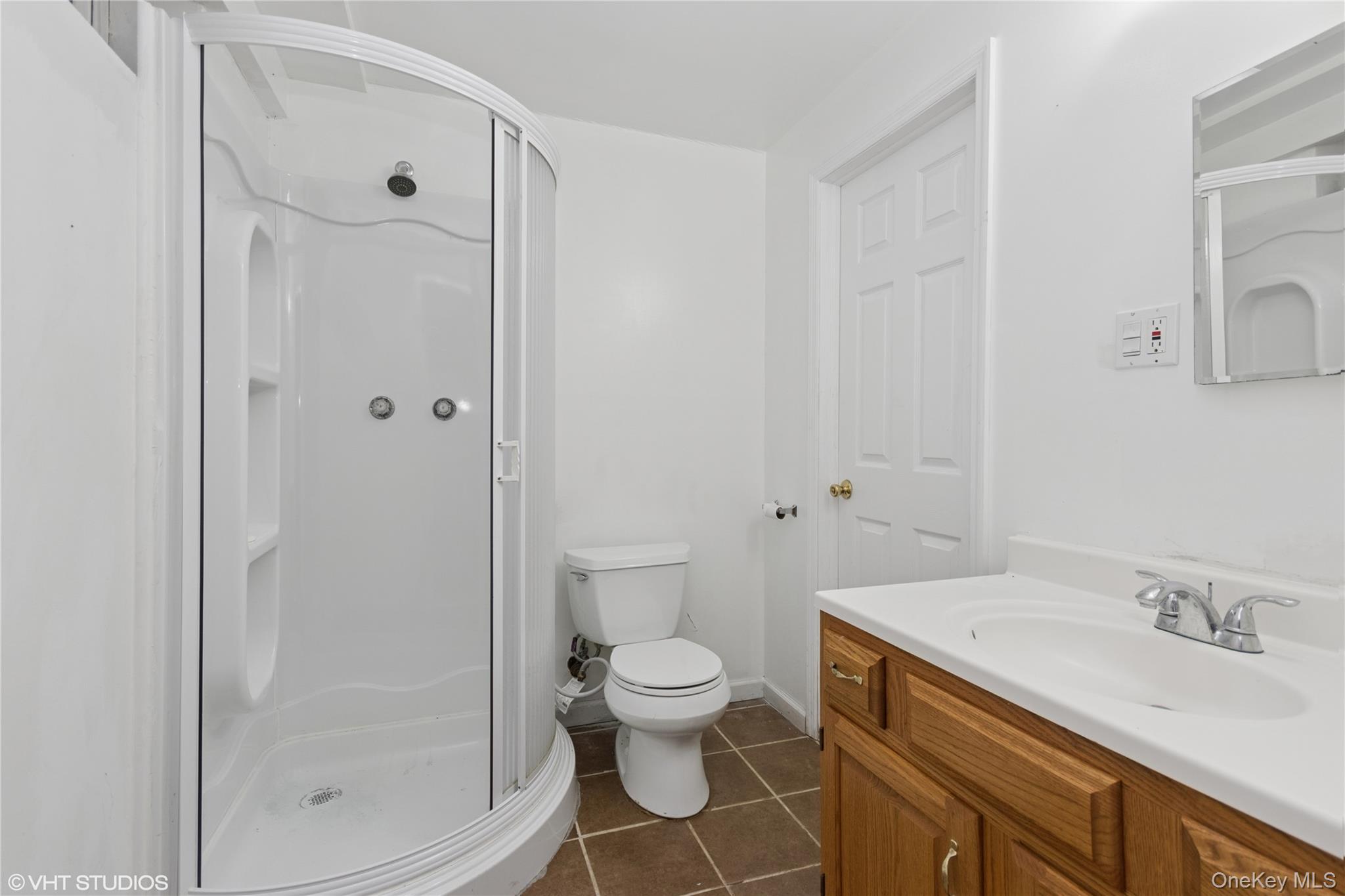 10 Willys Court, Rock Tavern, NY 12575