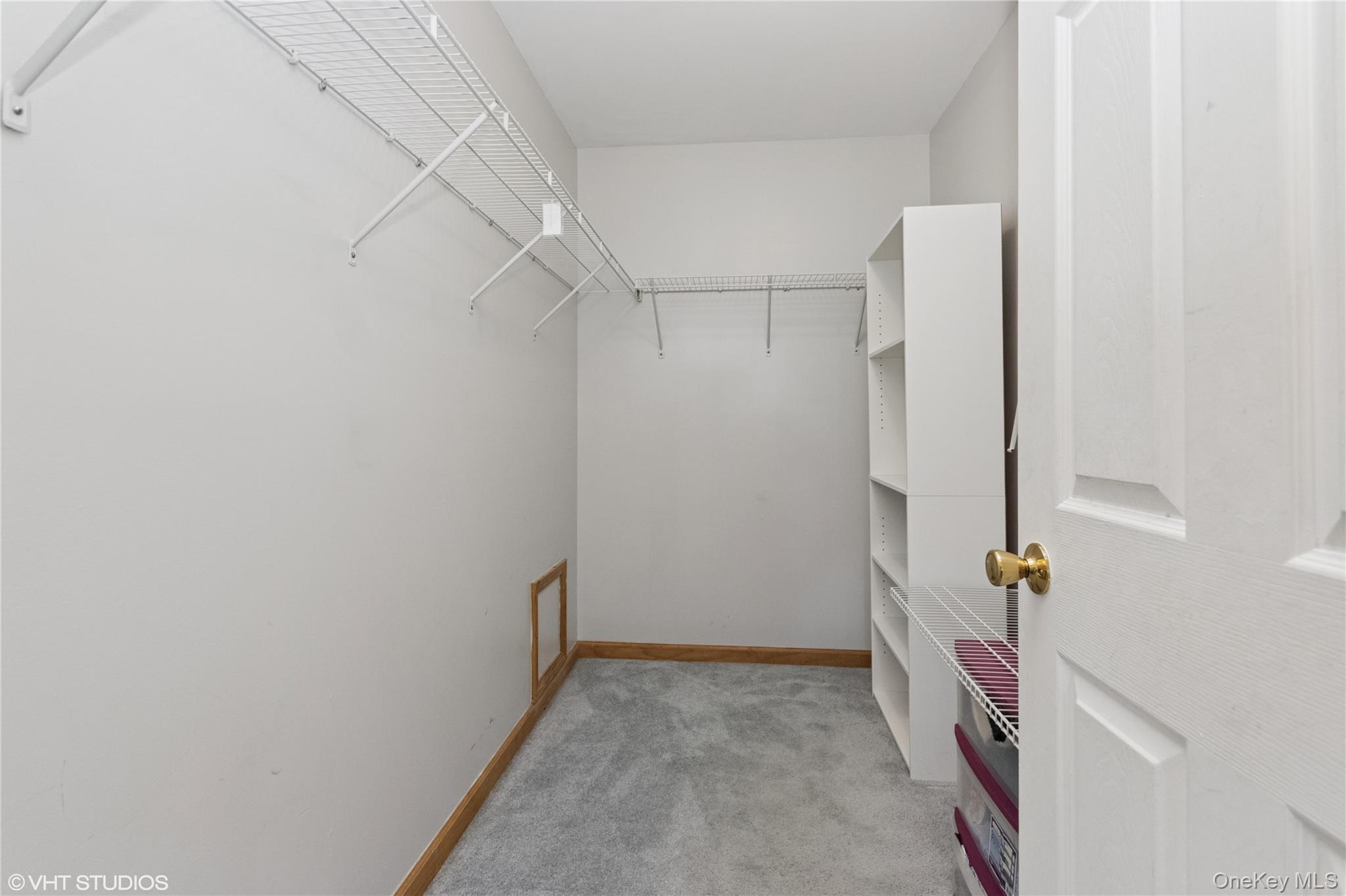 10 Willys Court, Rock Tavern, NY 12575