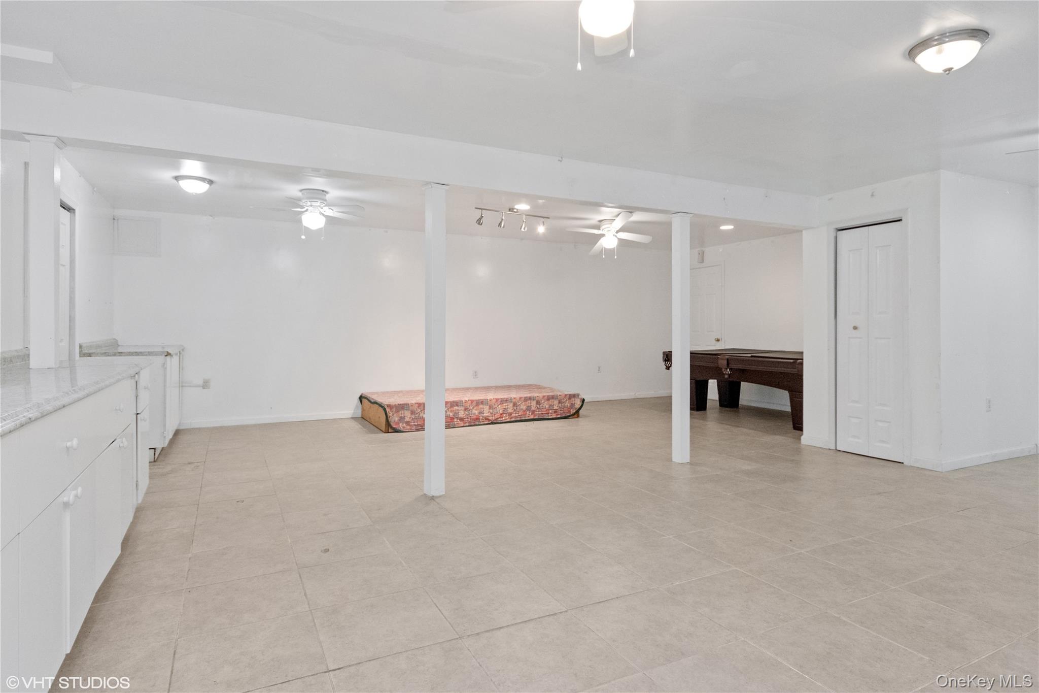 10 Willys Court, Rock Tavern, NY 12575