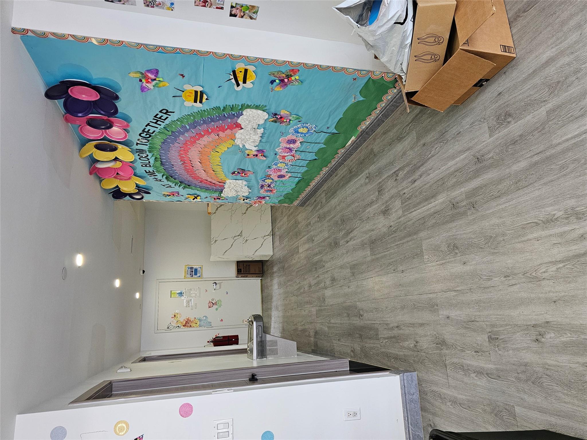 10525 65th Road, Forest Hills, NY 11375