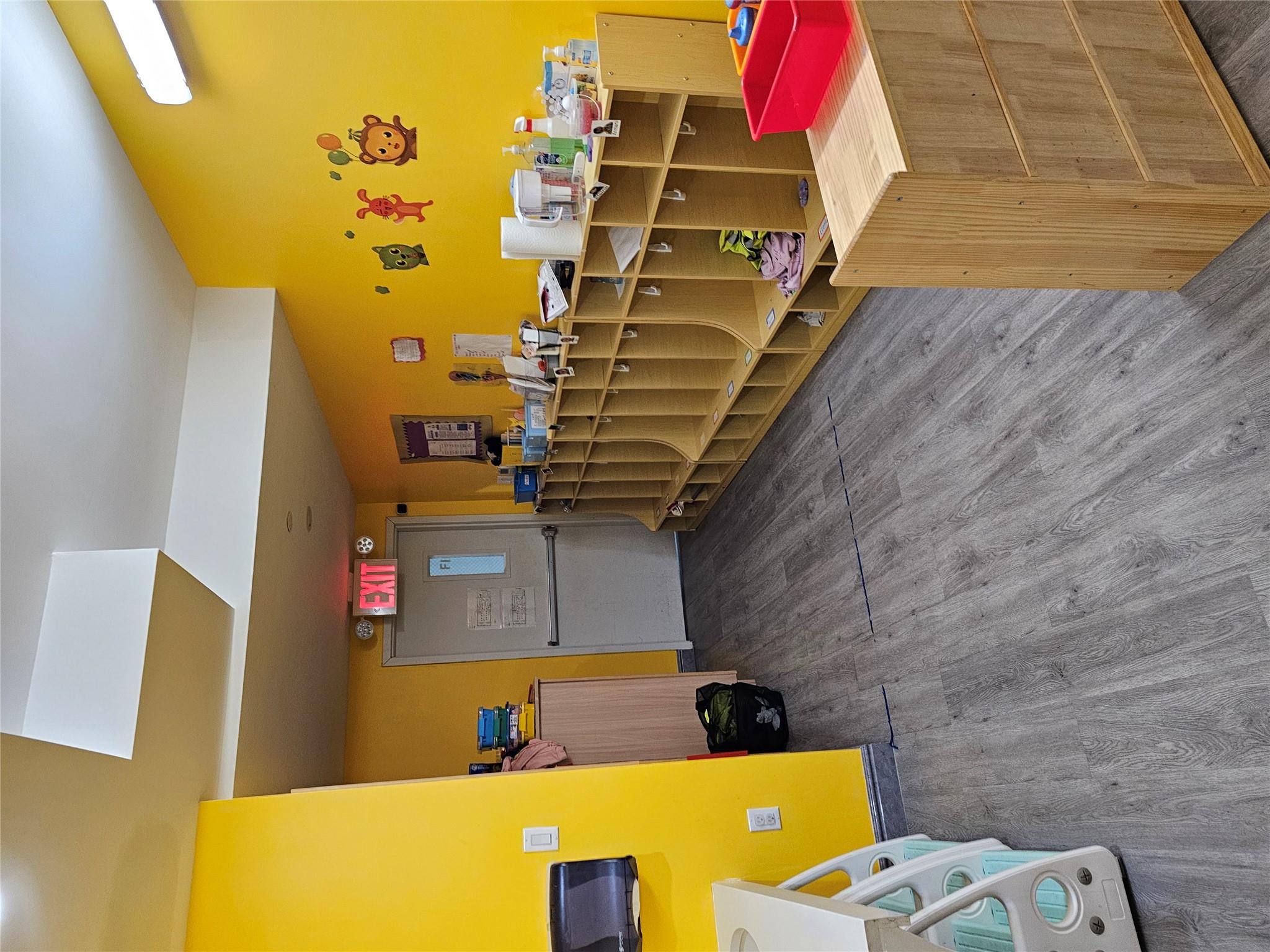 10525 65th Road, Forest Hills, NY 11375