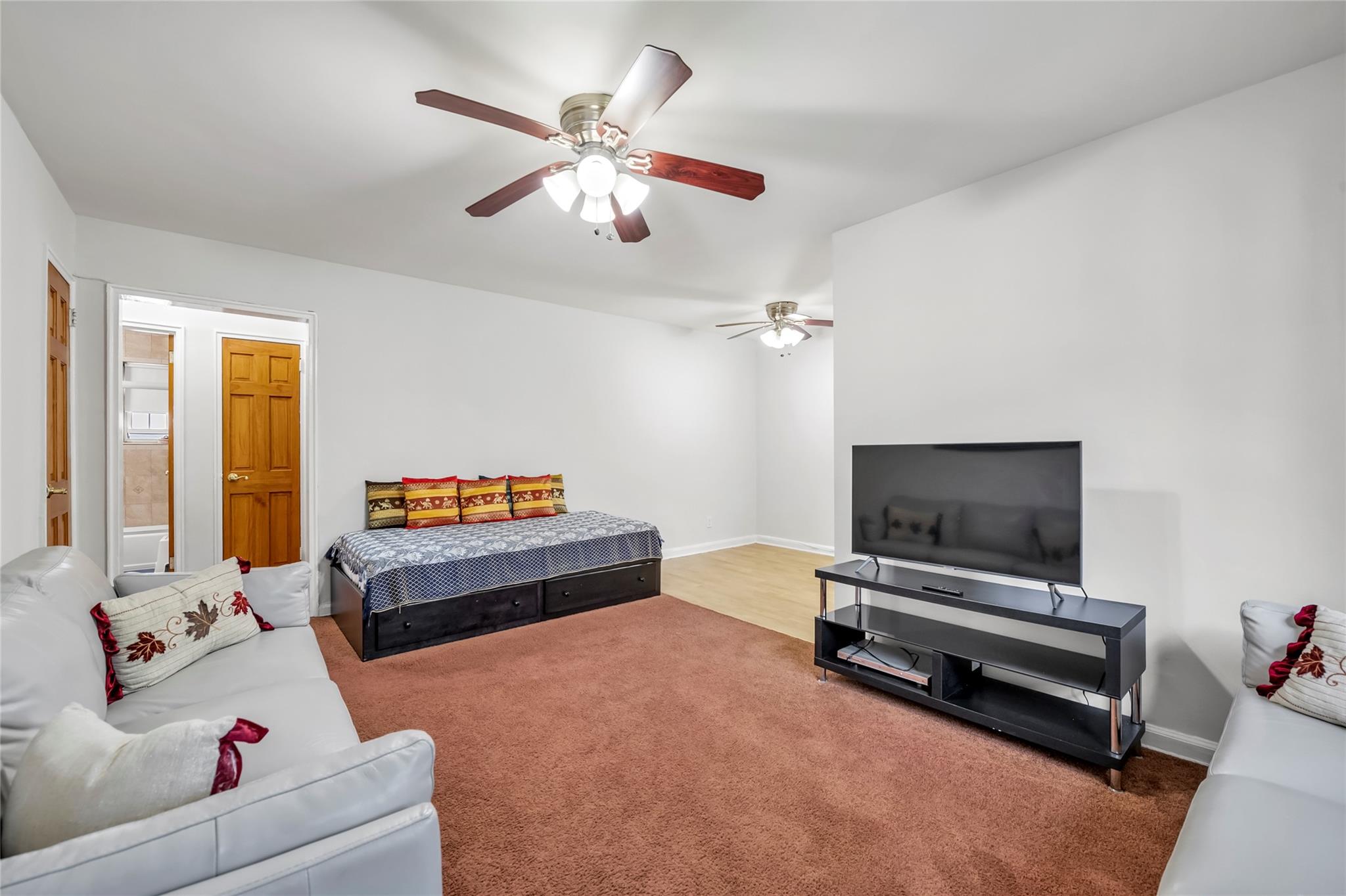 69-29 210 Street # A, Bayside, NY 11364