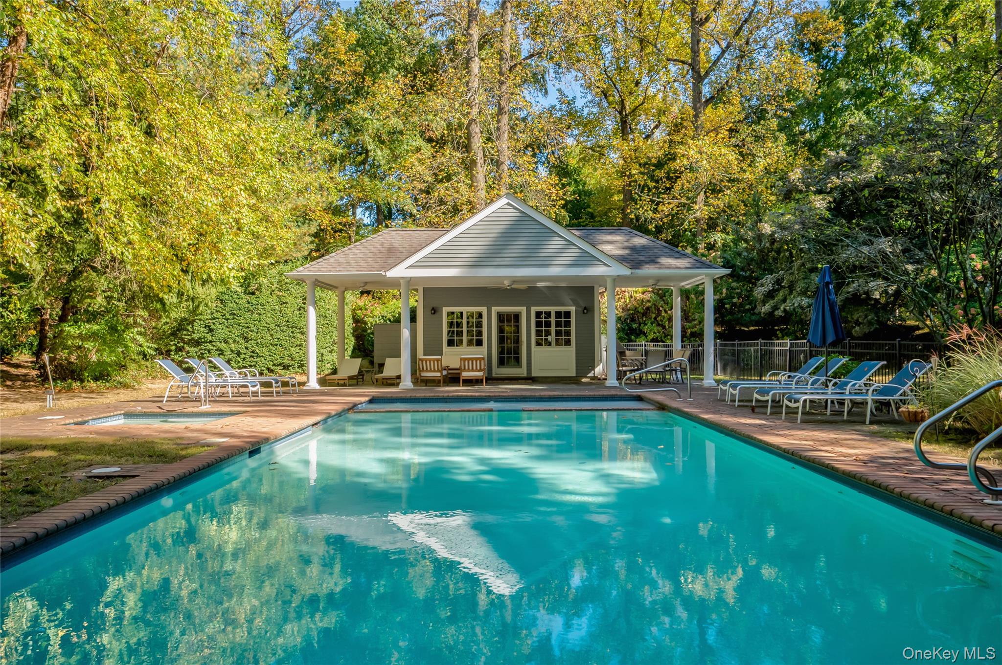 18 Harriman Drive, Sands Point, NY 11050