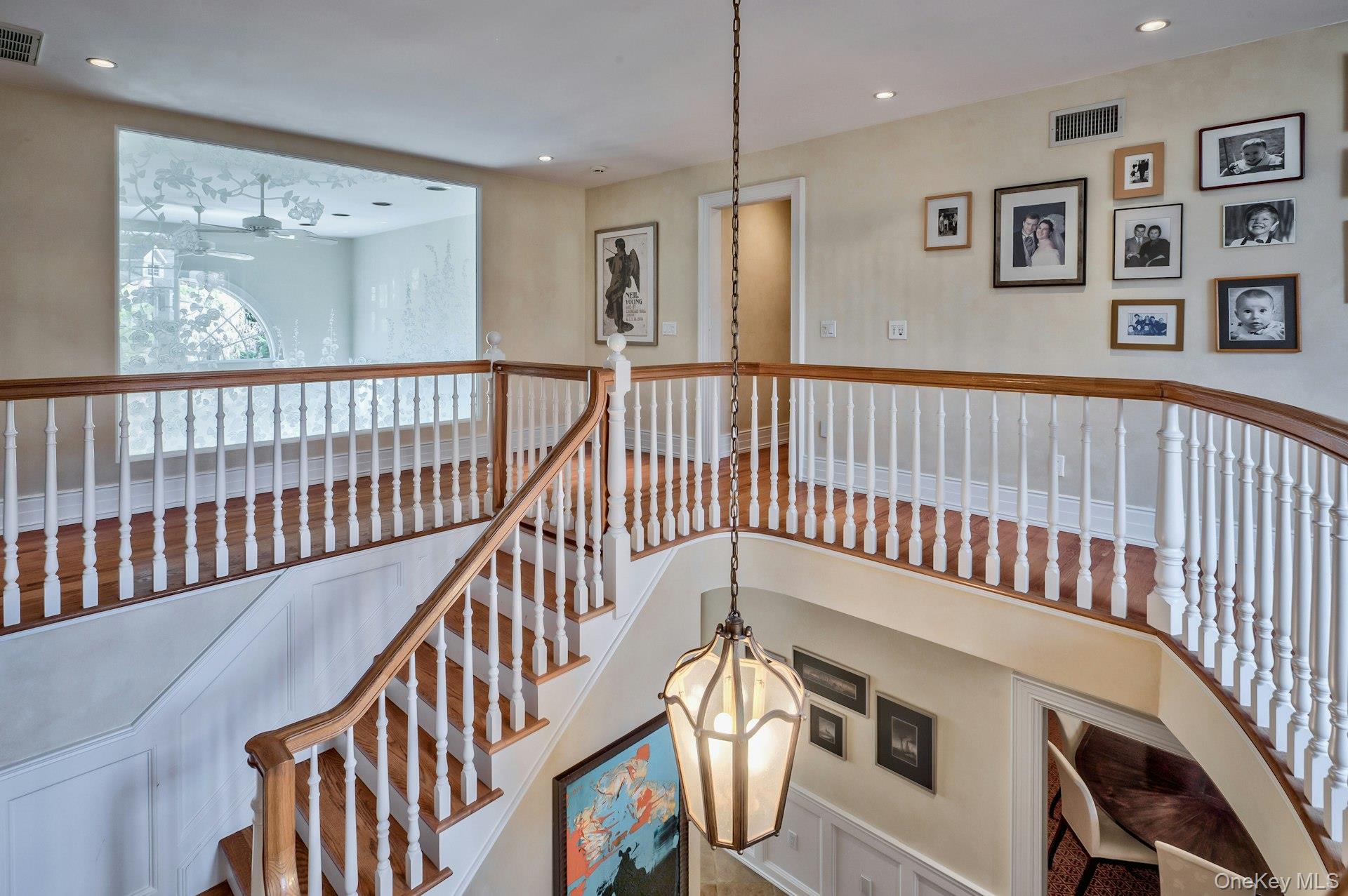 18 Harriman Drive, Sands Point, NY 11050