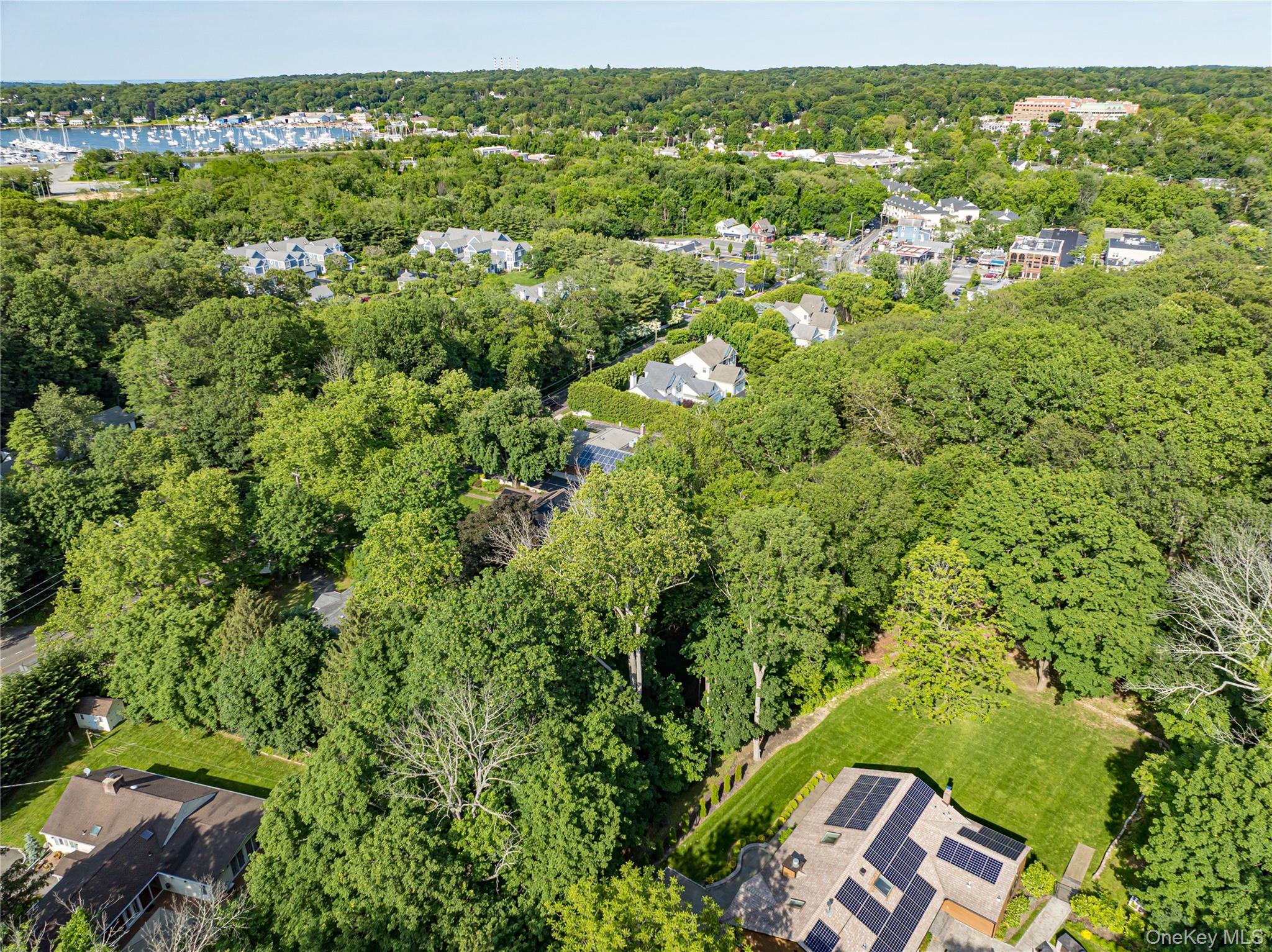 6 Tanyard Lane, Huntington, NY 11743