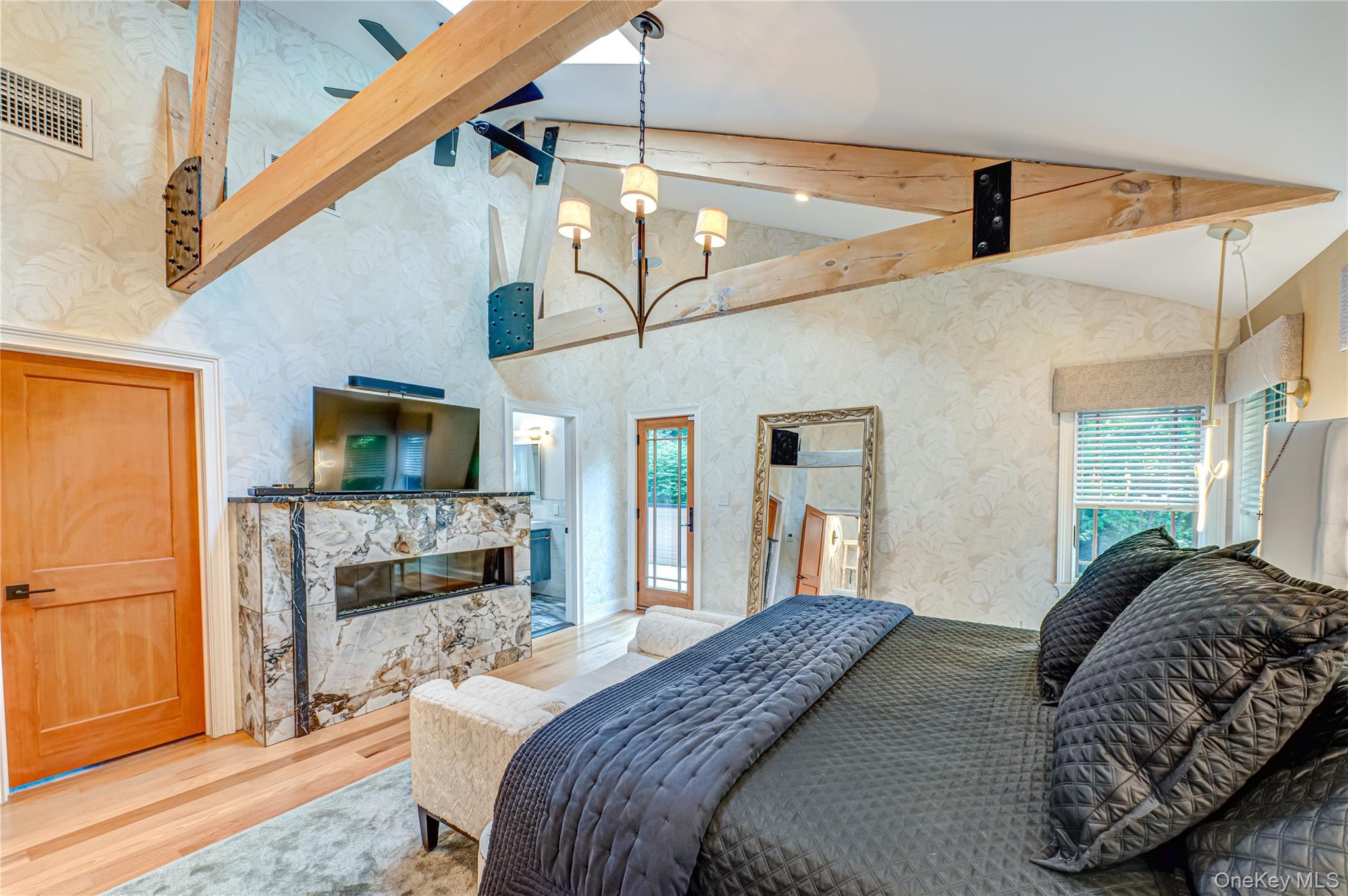 6 Tanyard Lane, Huntington, NY 11743