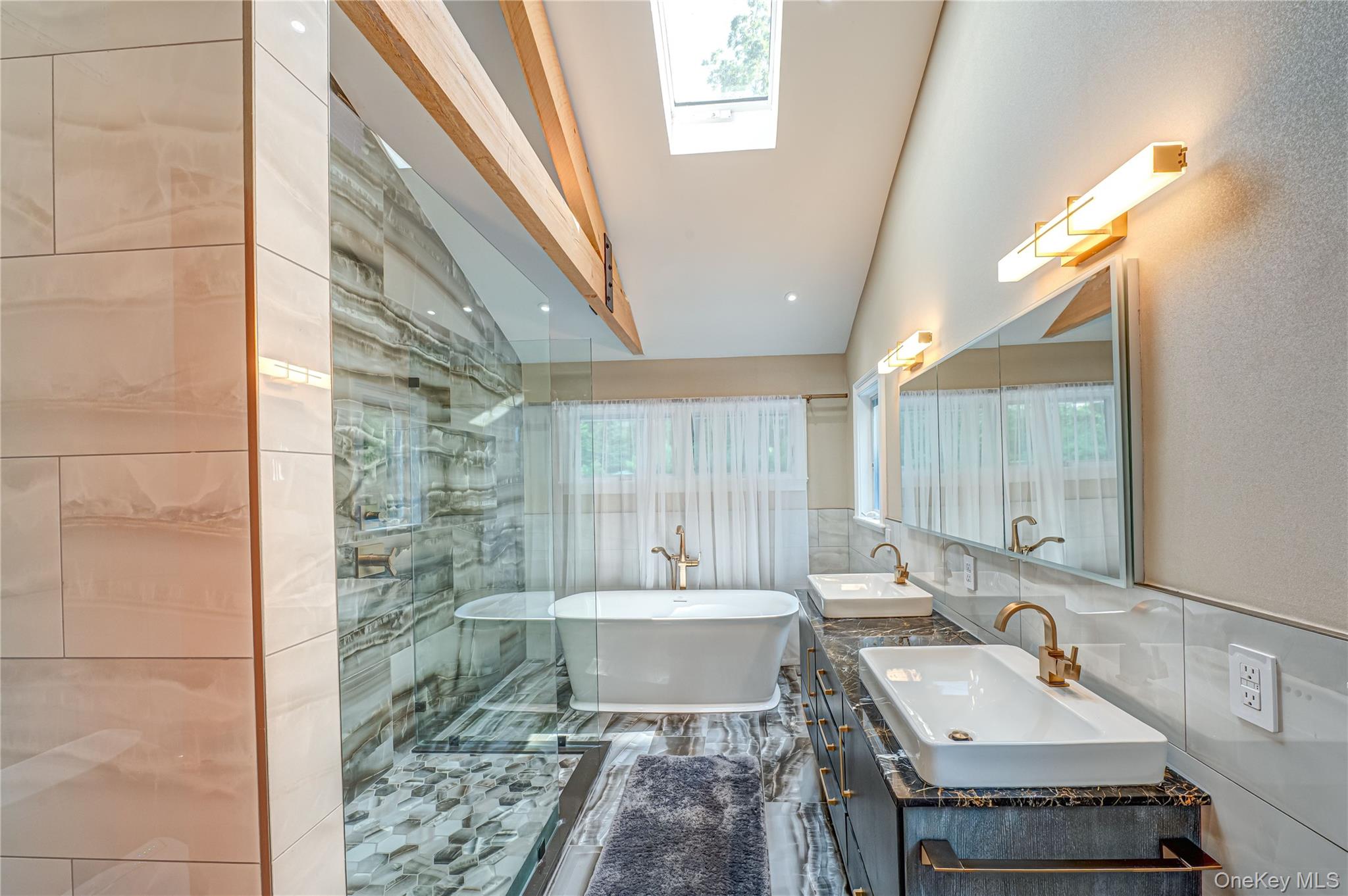 6 Tanyard Lane, Huntington, NY 11743