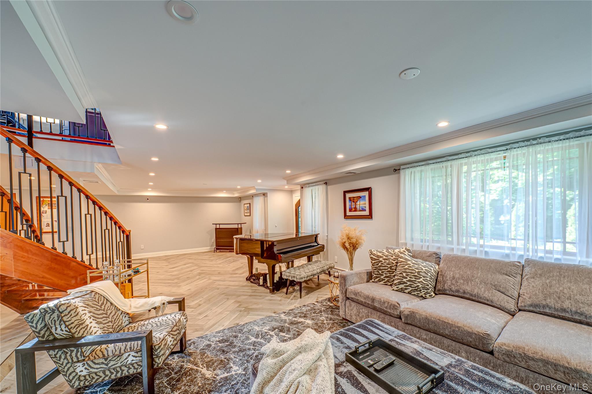 6 Tanyard Lane, Huntington, NY 11743