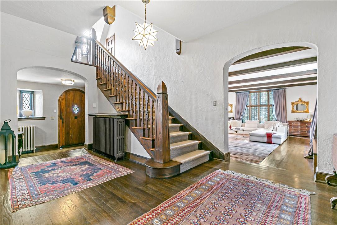 31 Old Army Road, Scarsdale, NY 10583