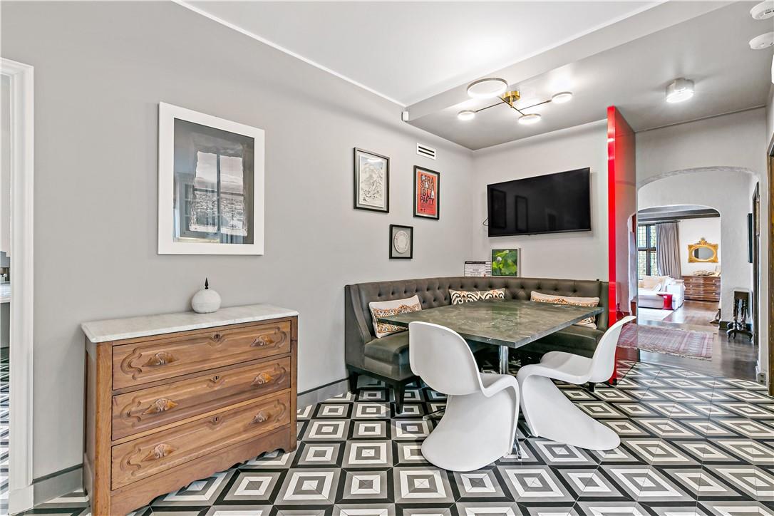 31 Old Army Road, Scarsdale, NY 10583