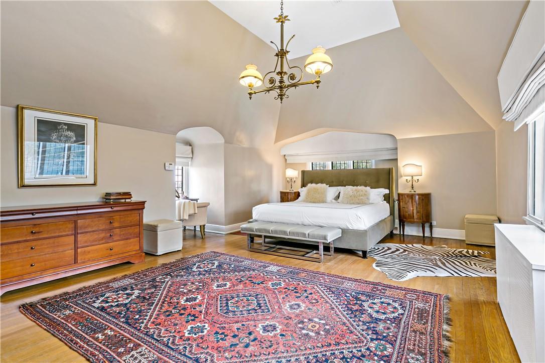 31 Old Army Road, Scarsdale, NY 10583