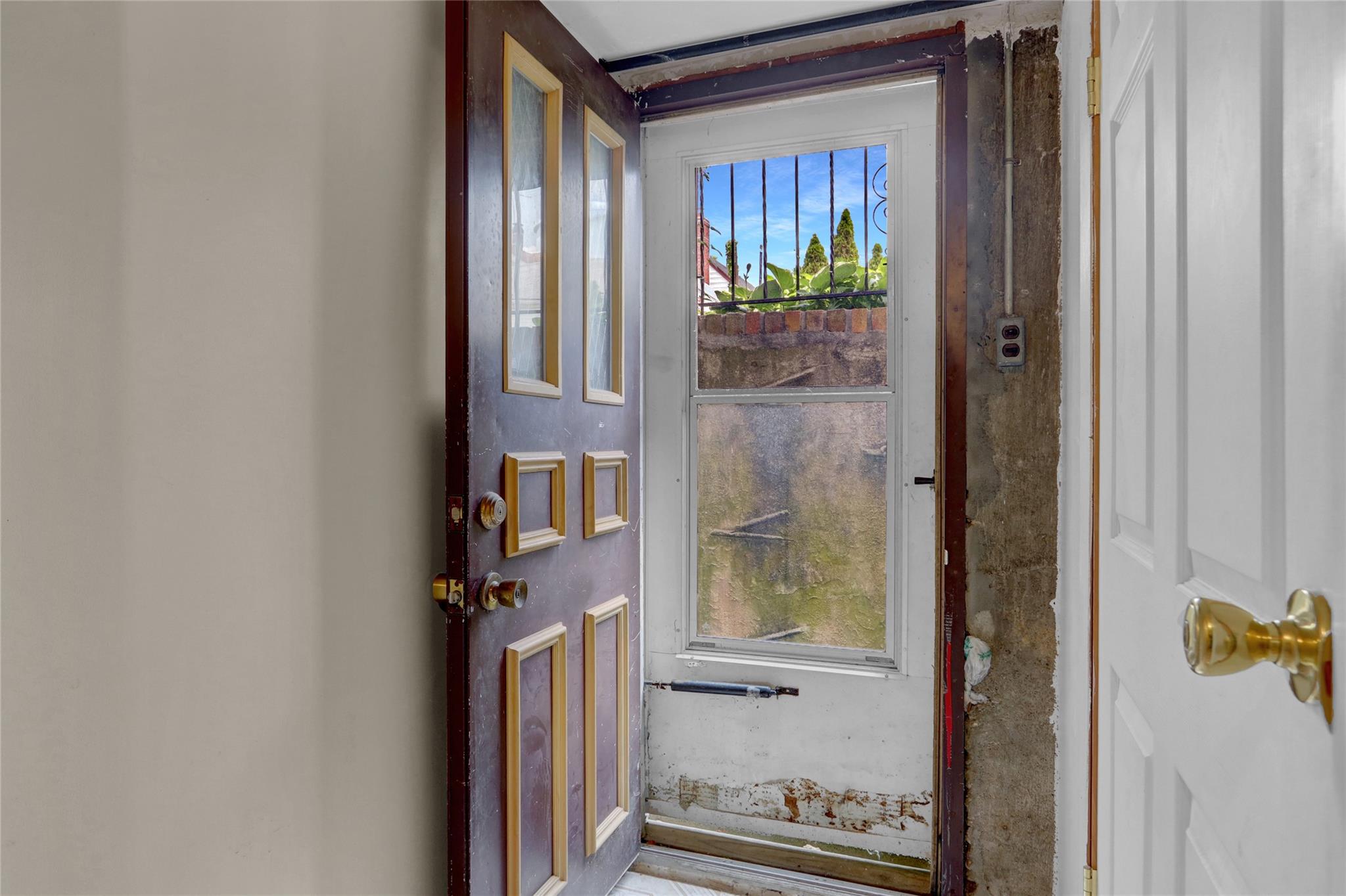 104 S 3rd Street, New Hyde Park, NY 11040