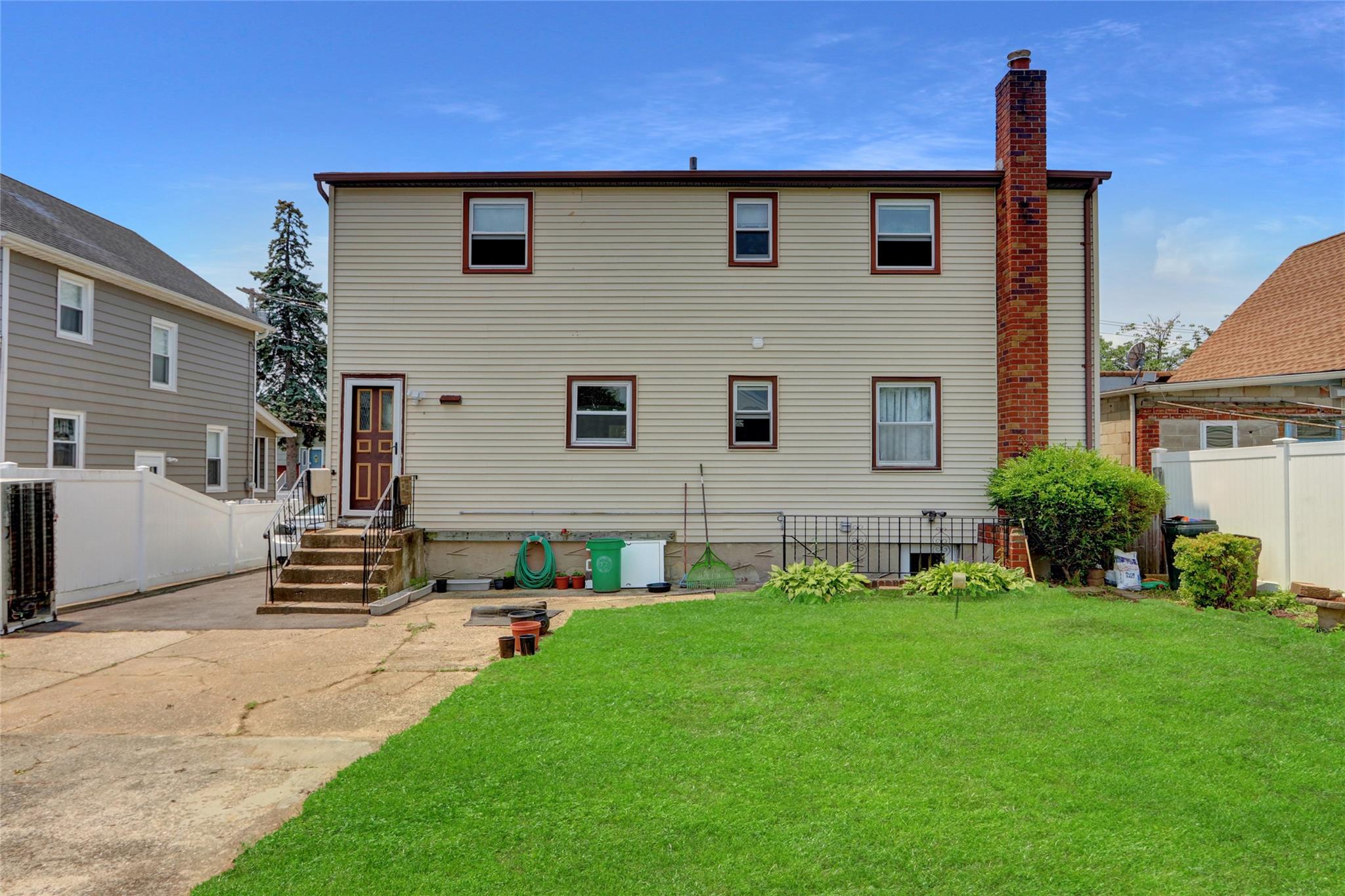 104 S 3rd Street, New Hyde Park, NY 11040