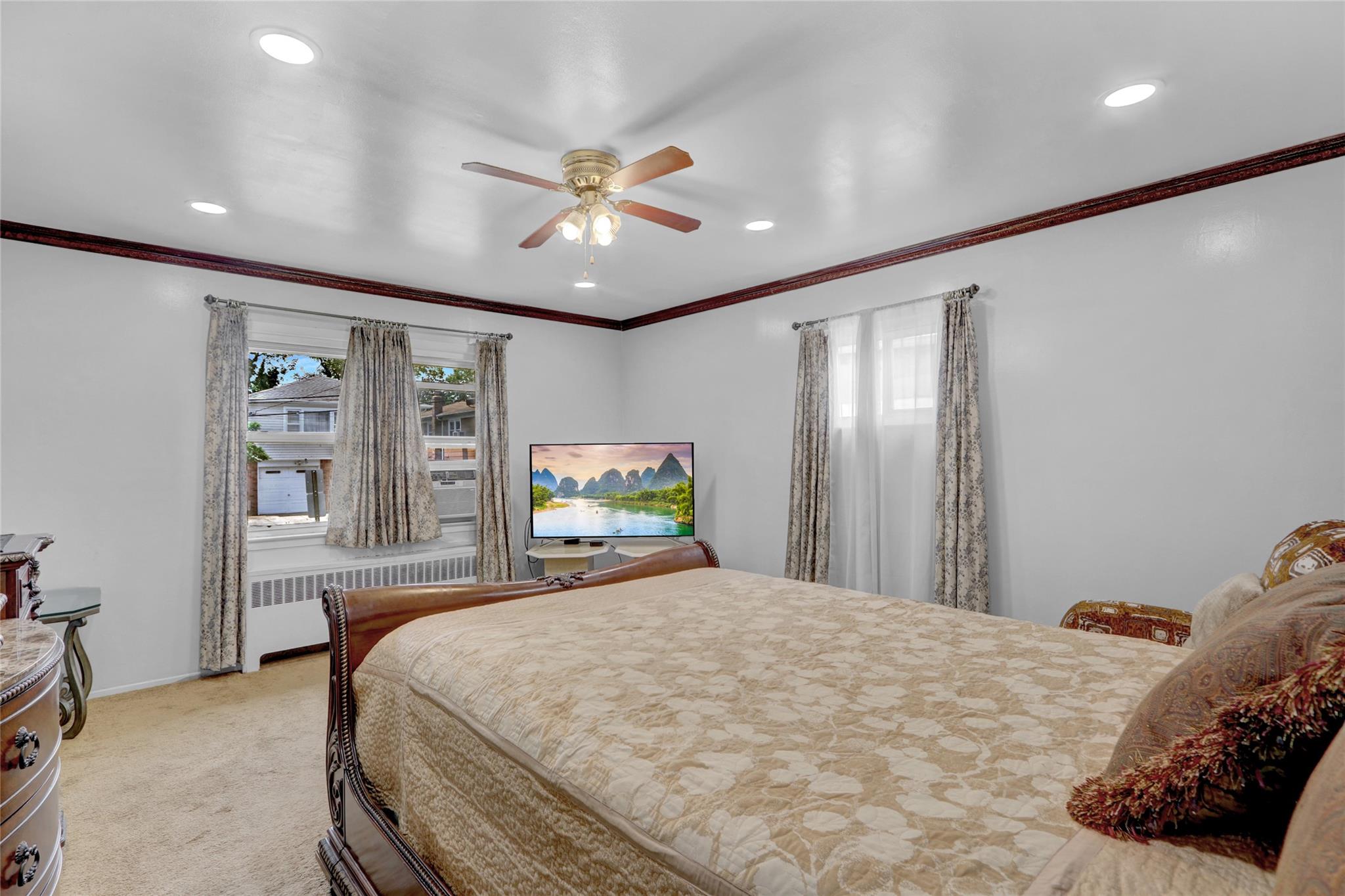 104 S 3rd Street, New Hyde Park, NY 11040