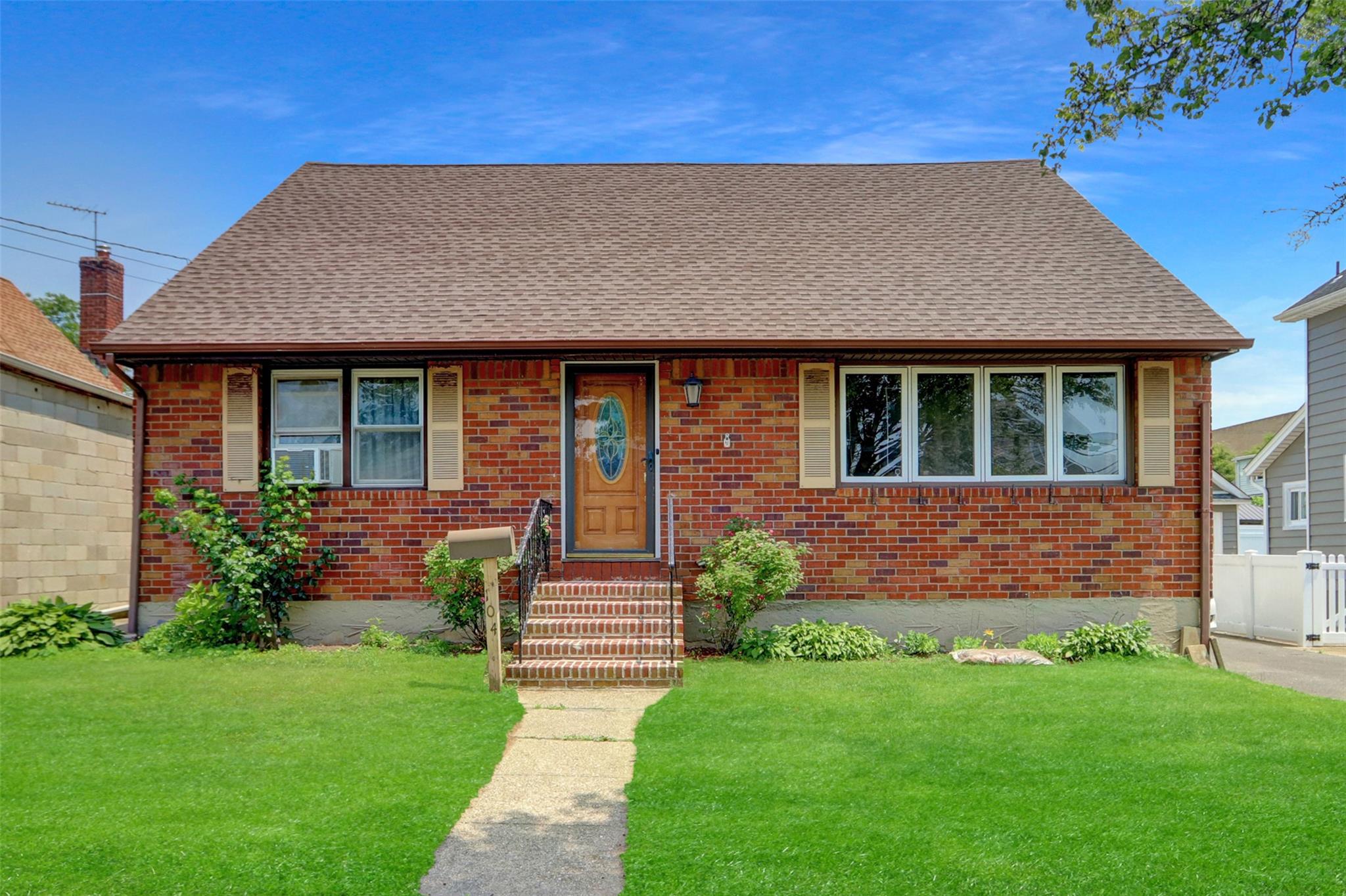 104 S 3rd Street, New Hyde Park, NY 11040