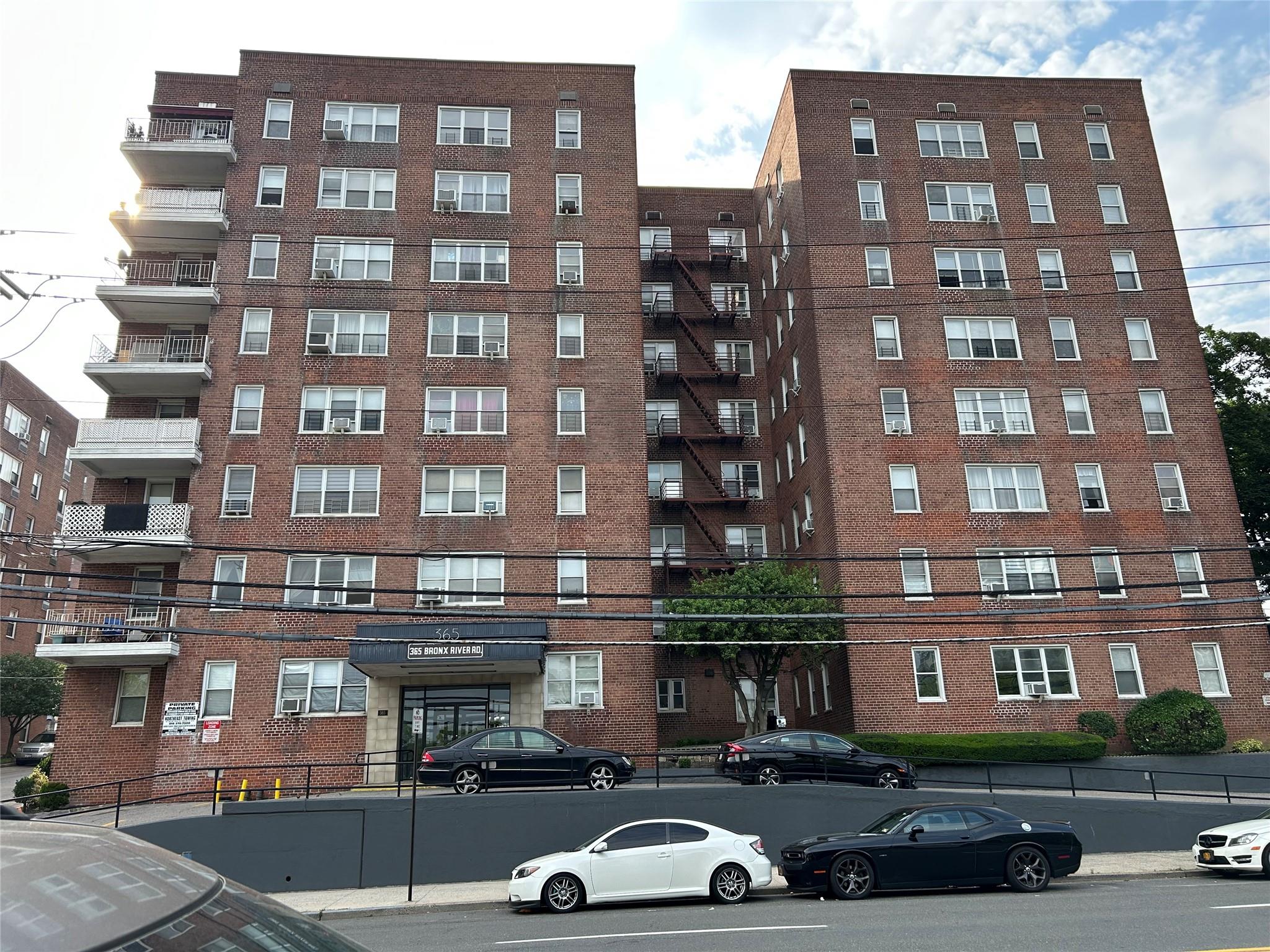 365 Bronx River Road # 3J, Yonkers, NY 10704