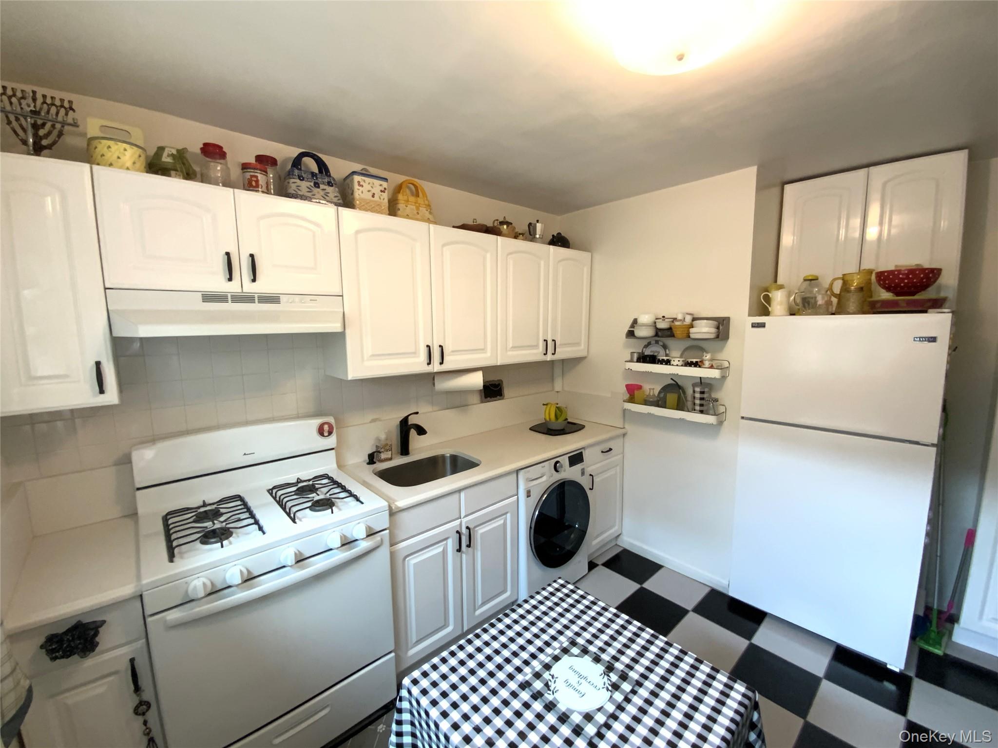 73-19 217th Street # Lower, Oakland Gardens, NY 11364