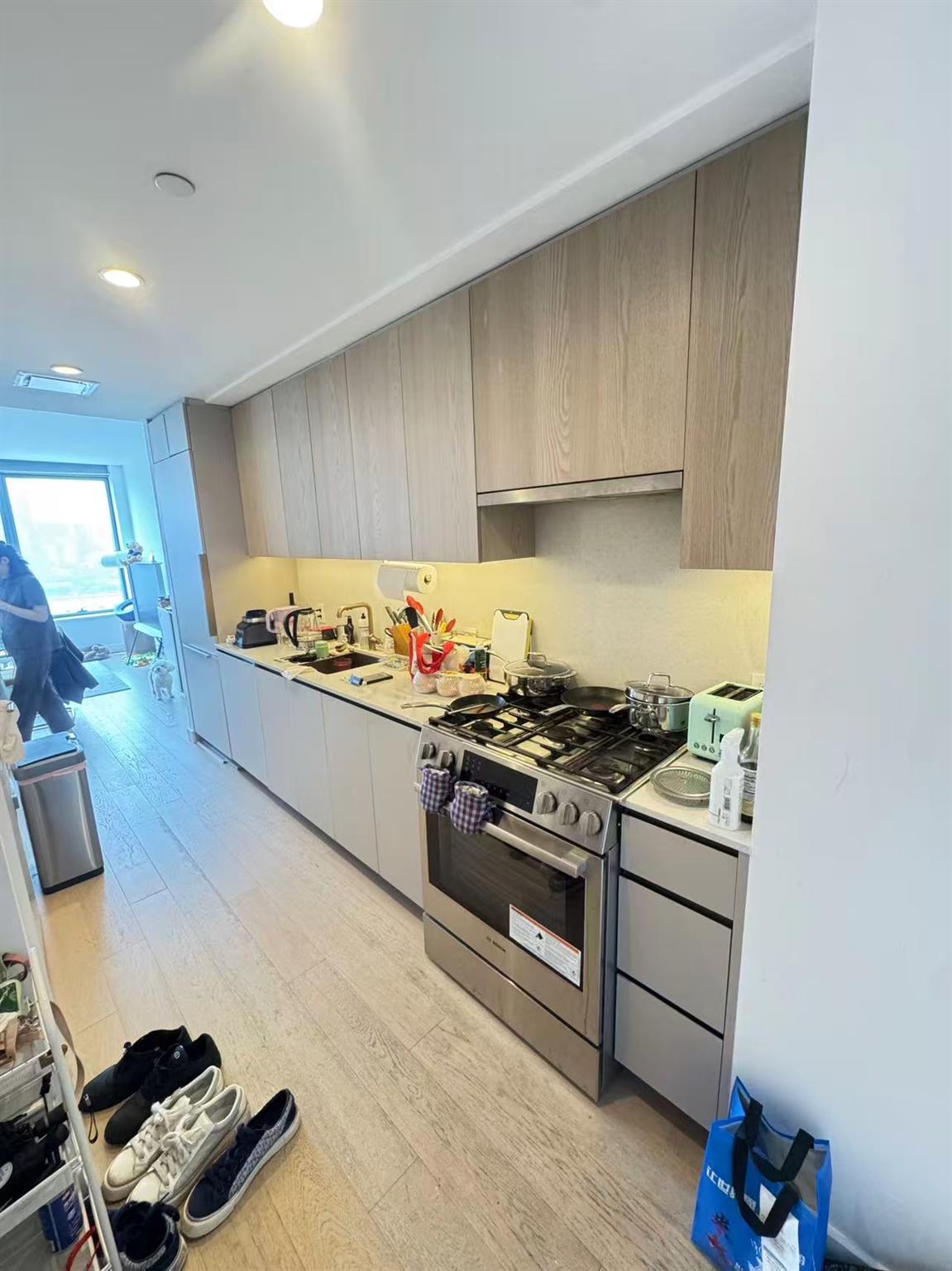 3 Court Square # 3001, Long Island City, NY 11101