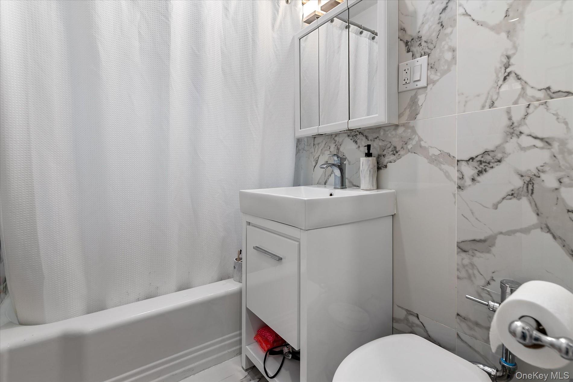 83-30 98th Street # 5A, Woodhaven, NY 11421