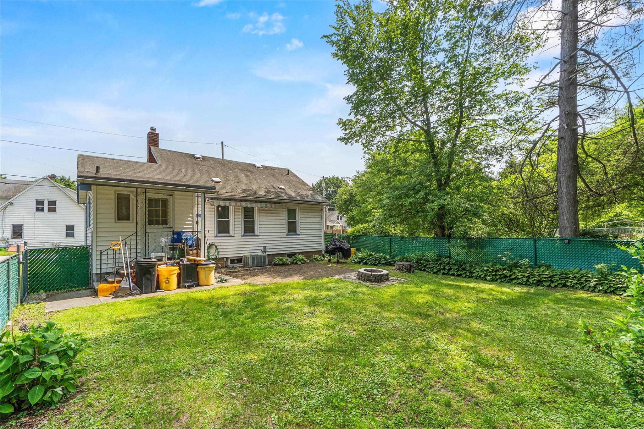 21 Delaware Street, Port Jervis, NY 12771