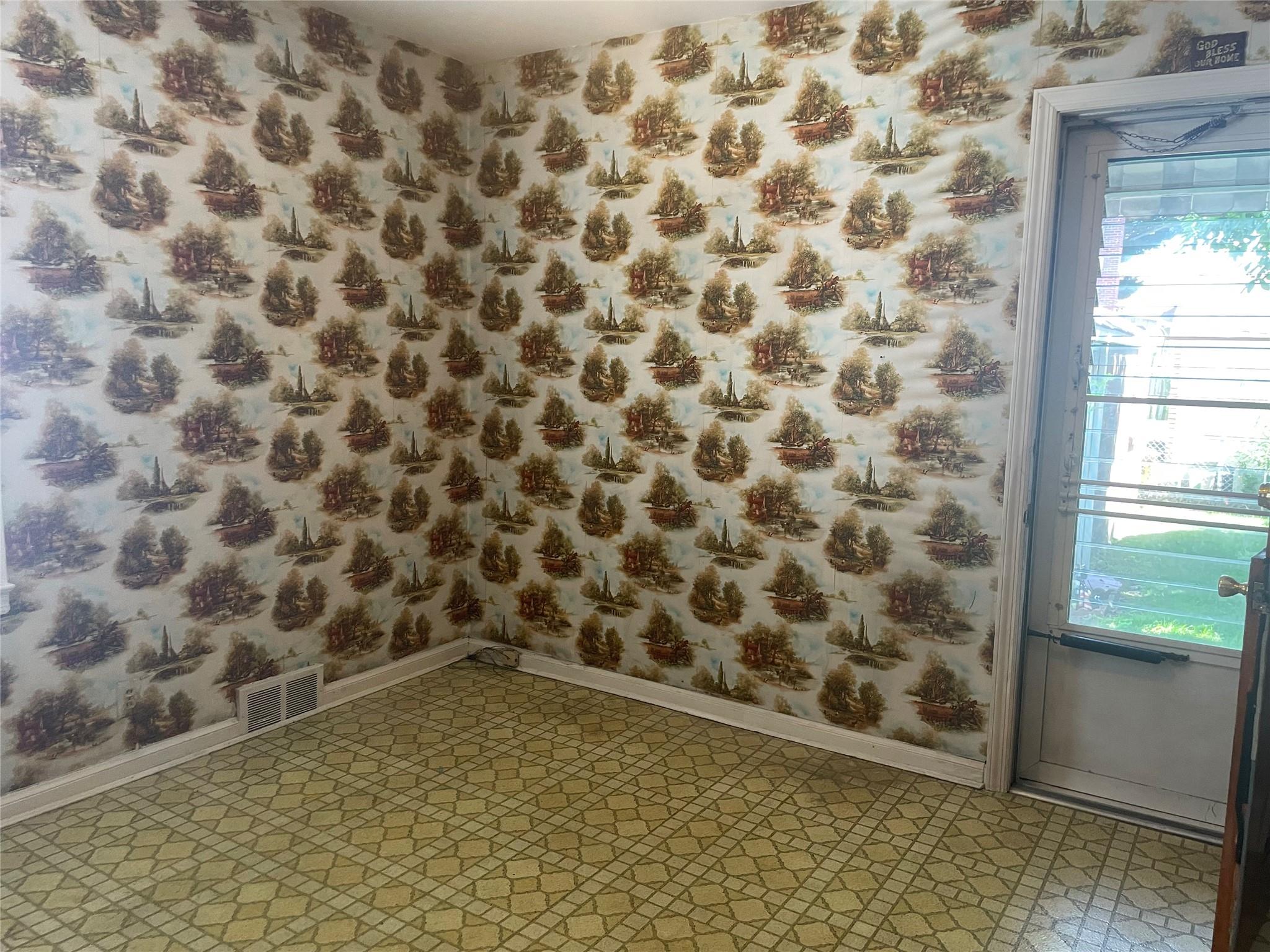 4 New Hyde Park Road, New Hyde Park, NY 11040