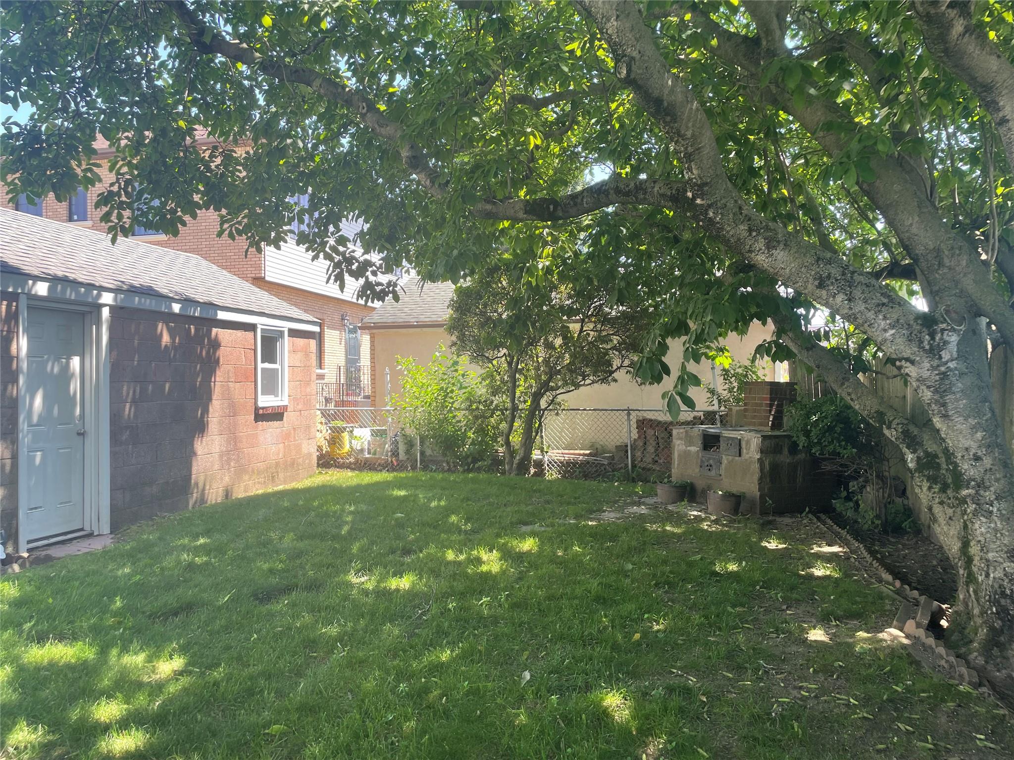 4 New Hyde Park Road, New Hyde Park, NY 11040