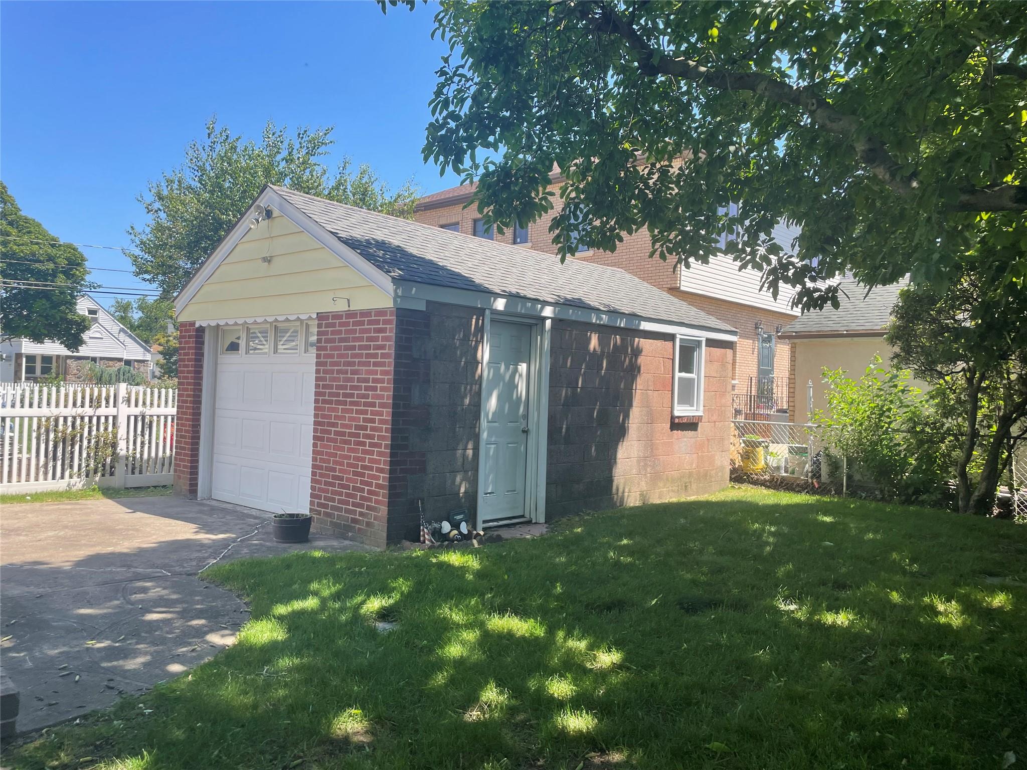 4 New Hyde Park Road, New Hyde Park, NY 11040