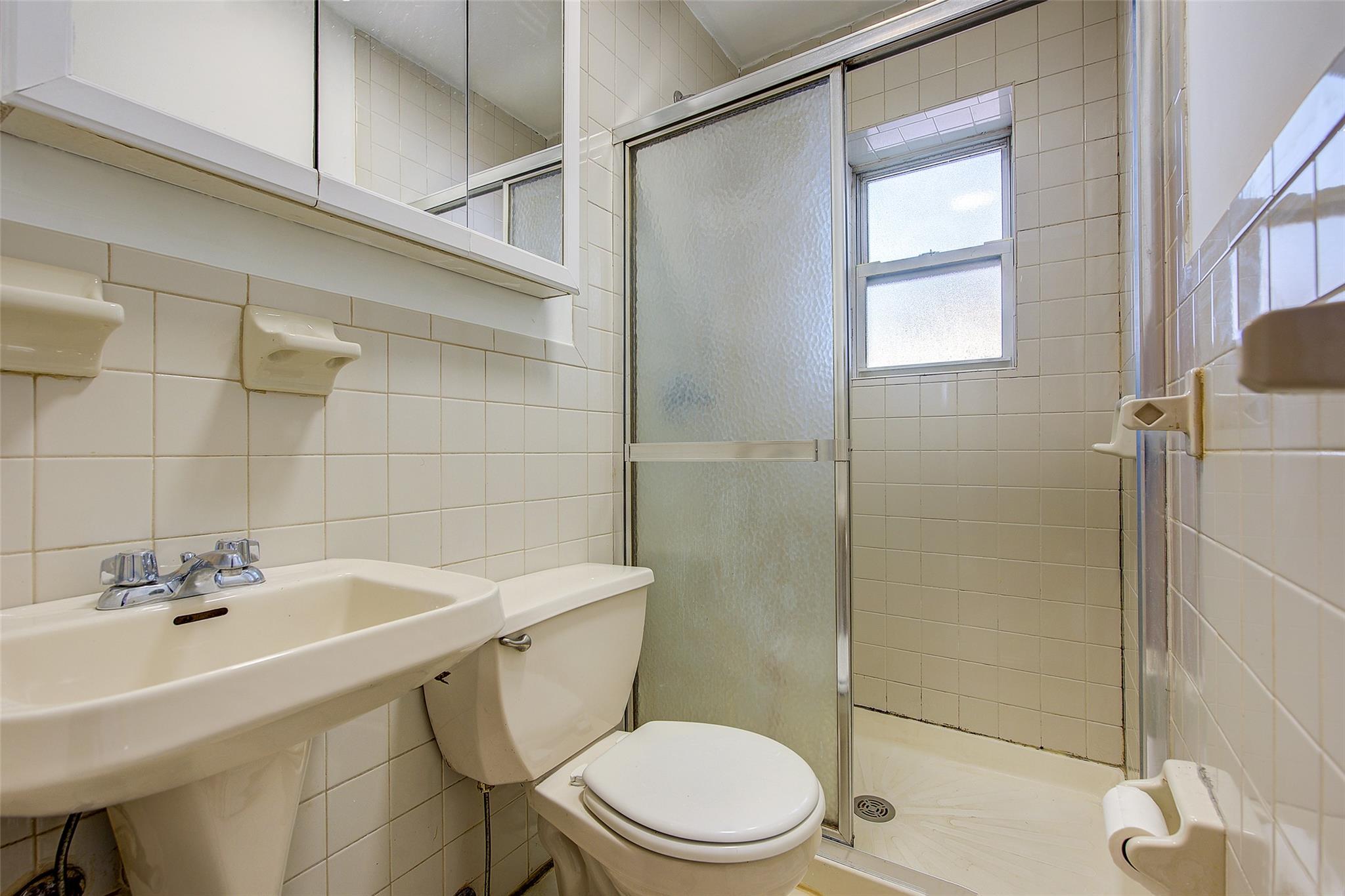 39-32 54th Street, Woodside, NY 11377