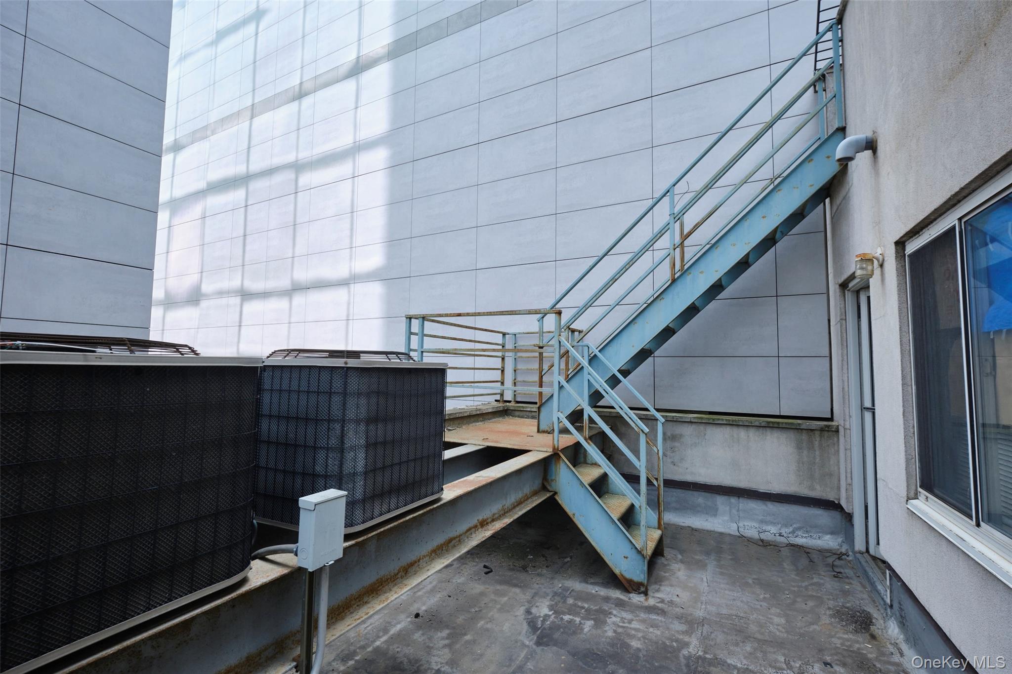 13340 37th Avenue, Flushing, NY 11354