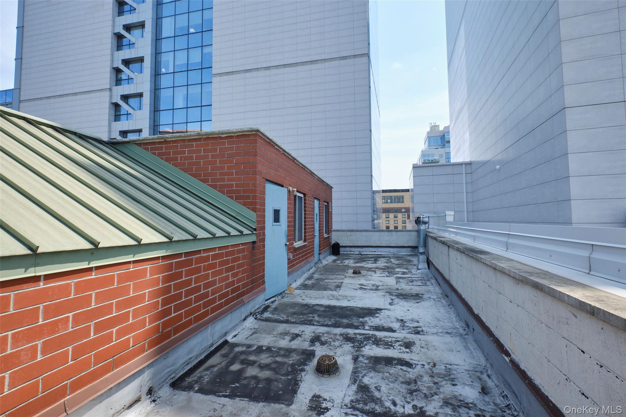 13340 37th Avenue, Flushing, NY 11354