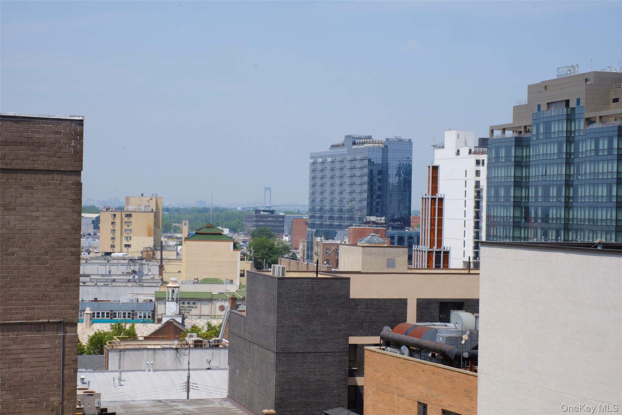 13340 37th Avenue, Flushing, NY 11354