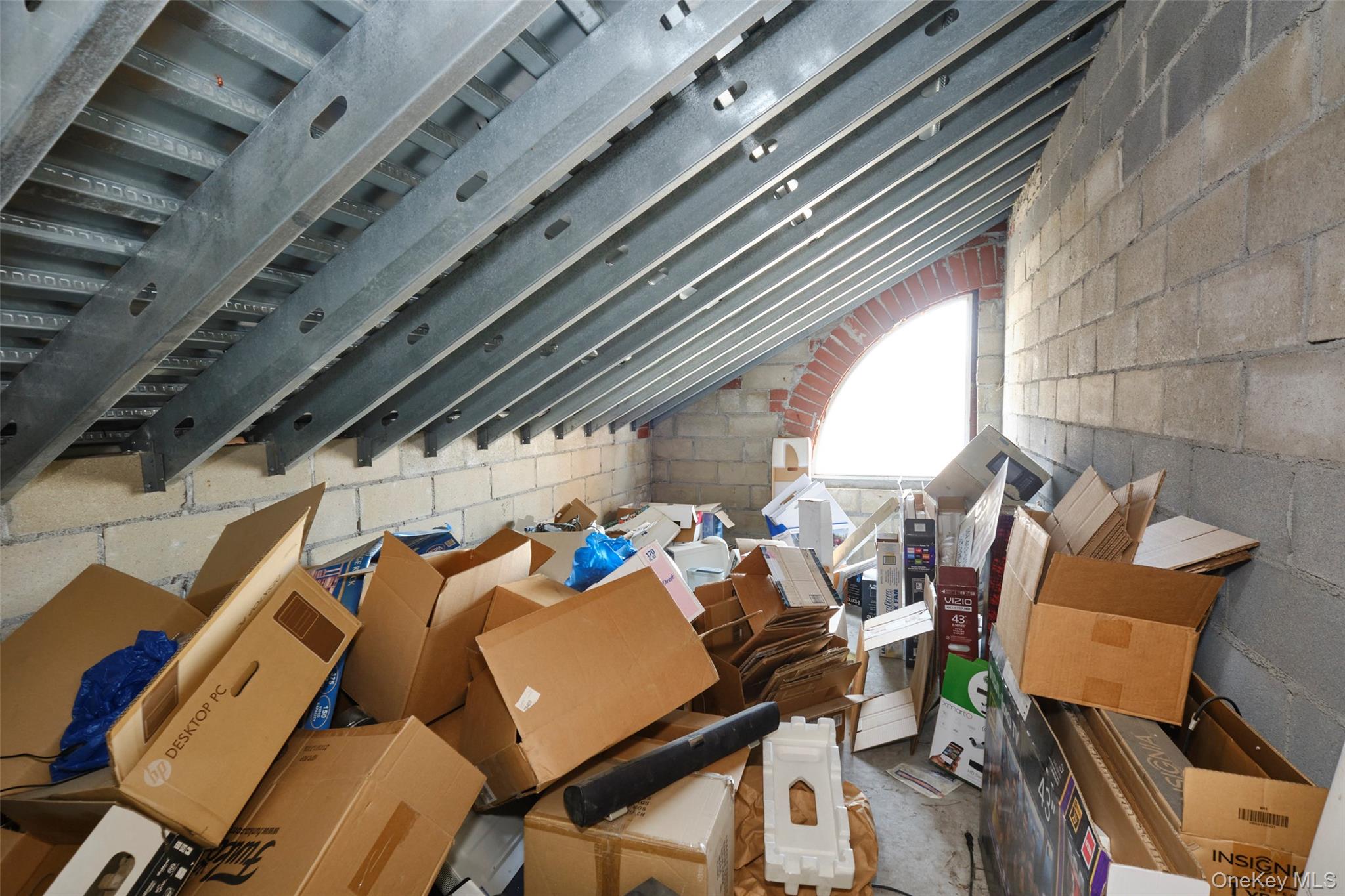 13340 37th Avenue, Flushing, NY 11354