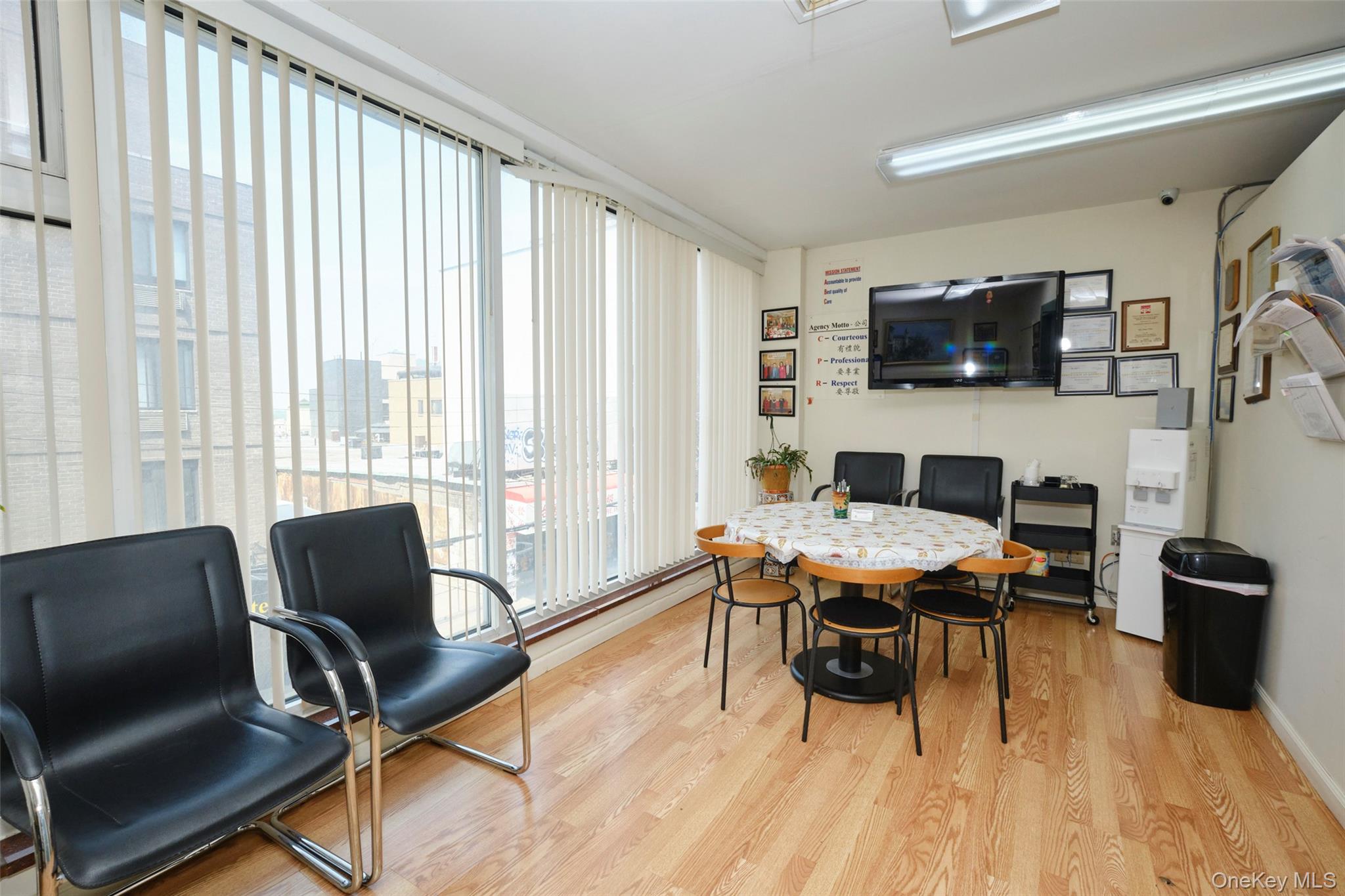 13340 37th Avenue, Flushing, NY 11354