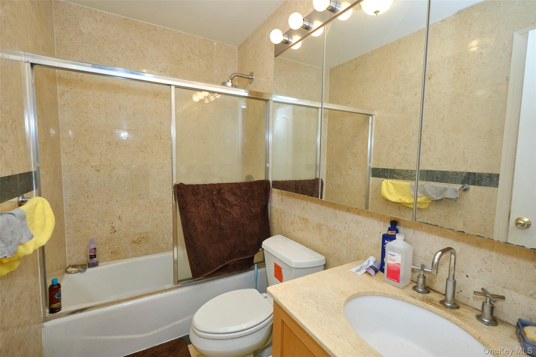 13340 37th Avenue, Flushing, NY 11354