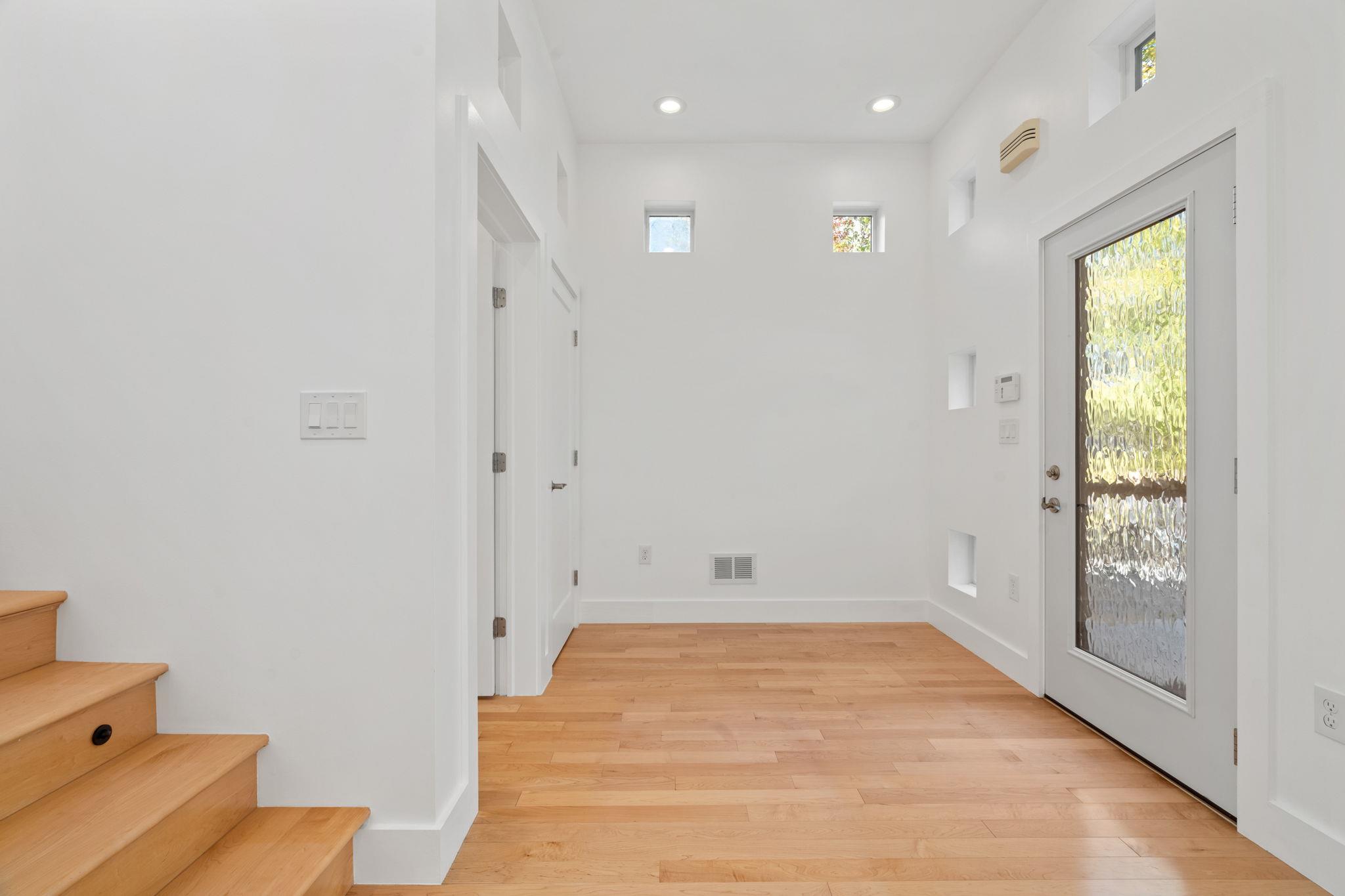 44 Old Wagon Road, Woodstock, NY 12498