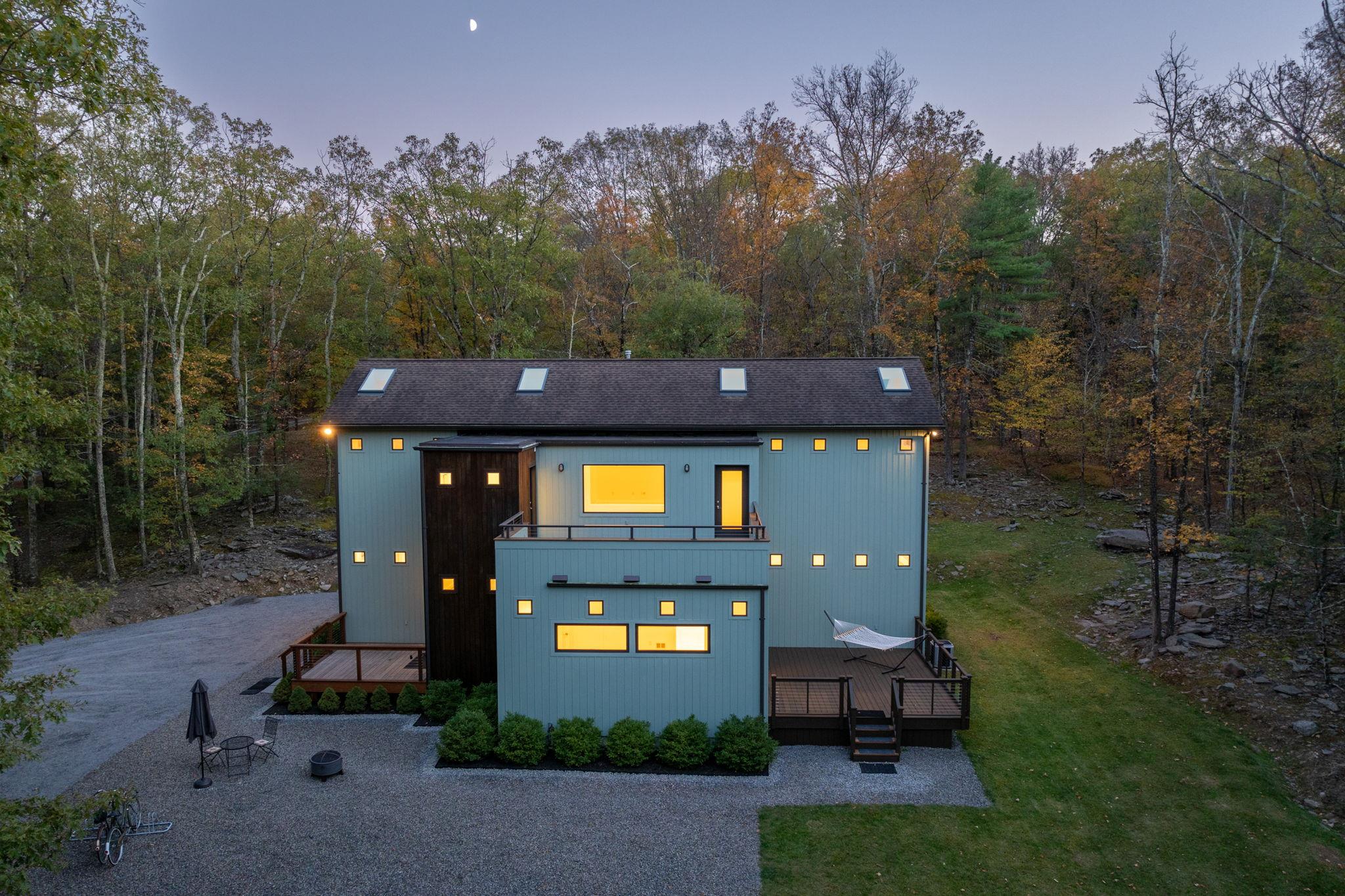 44 Old Wagon Road, Woodstock, NY 12498