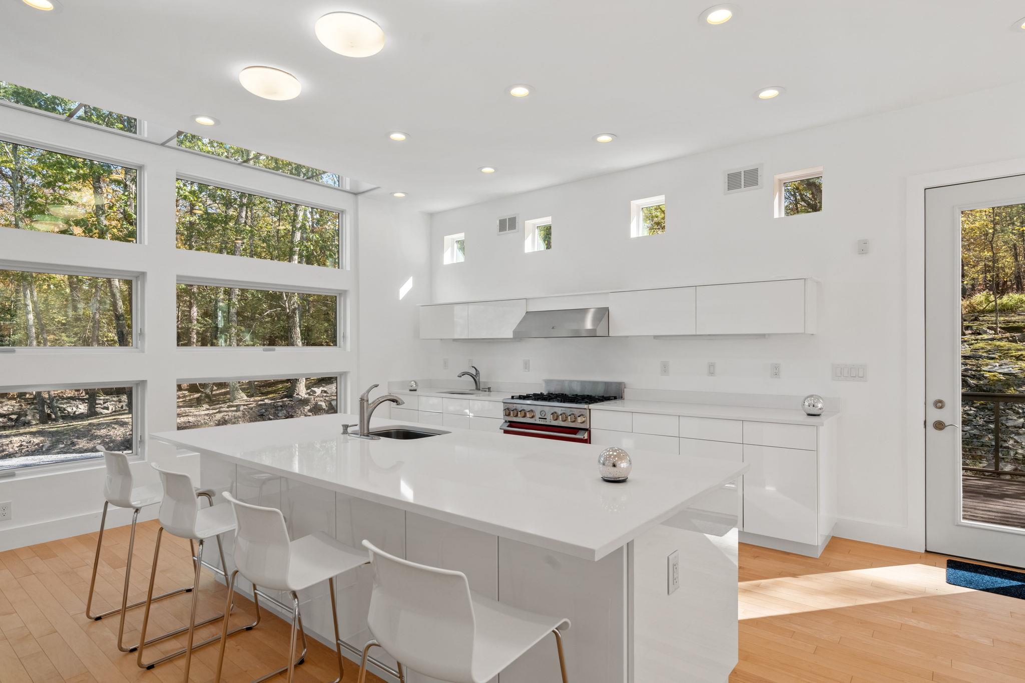 44 Old Wagon Road, Woodstock, NY 12498