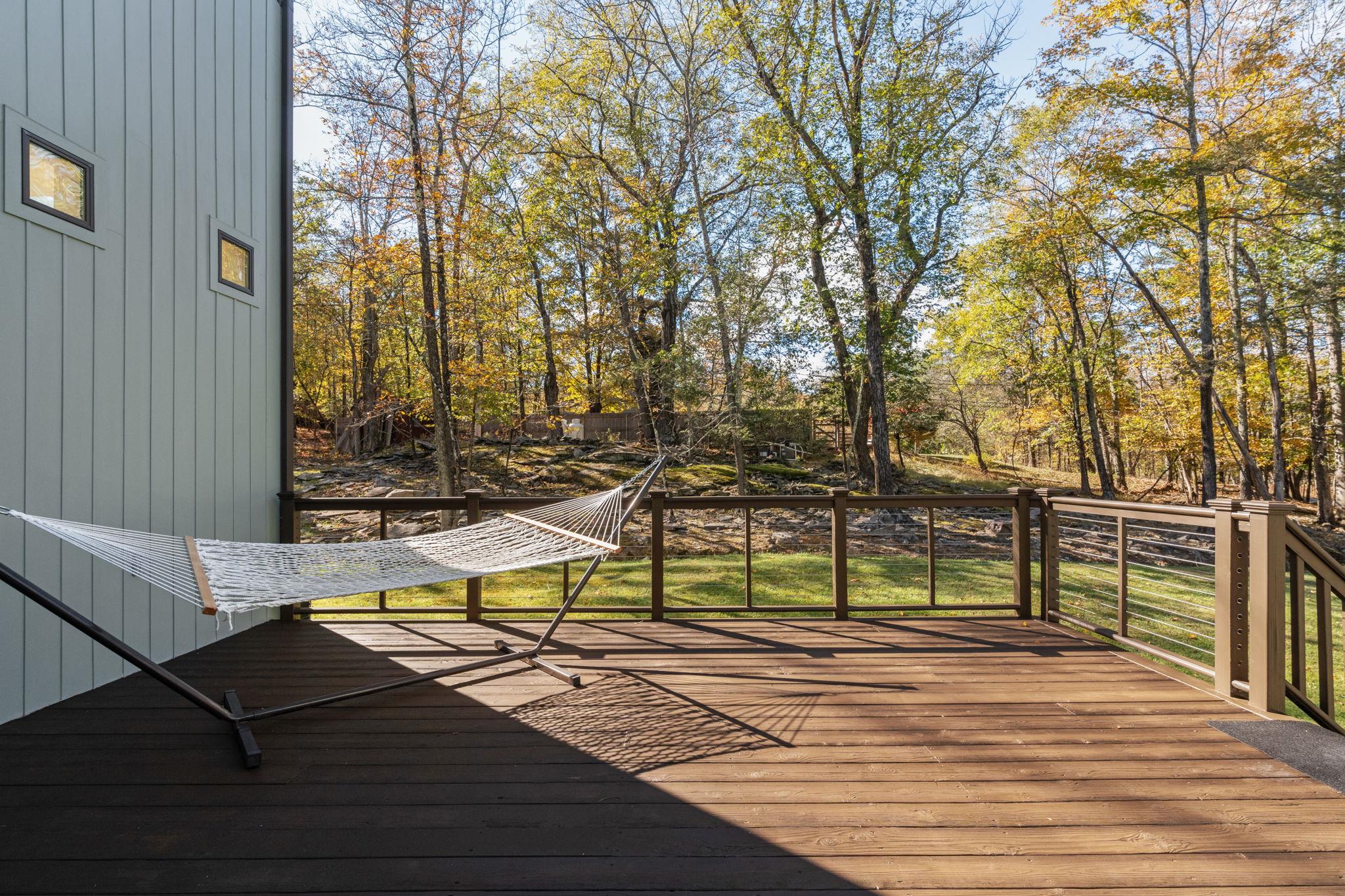 44 Old Wagon Road, Woodstock, NY 12498