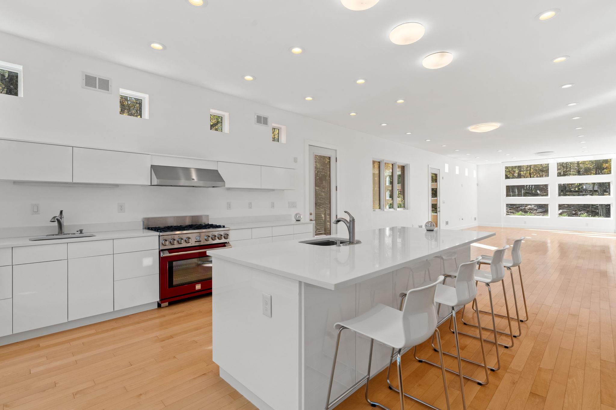 44 Old Wagon Road, Woodstock, NY 12498