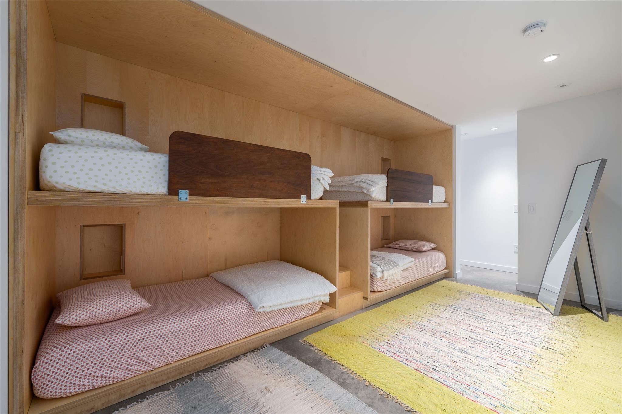 470 Lloyds Lane, Mattituck, NY 11952