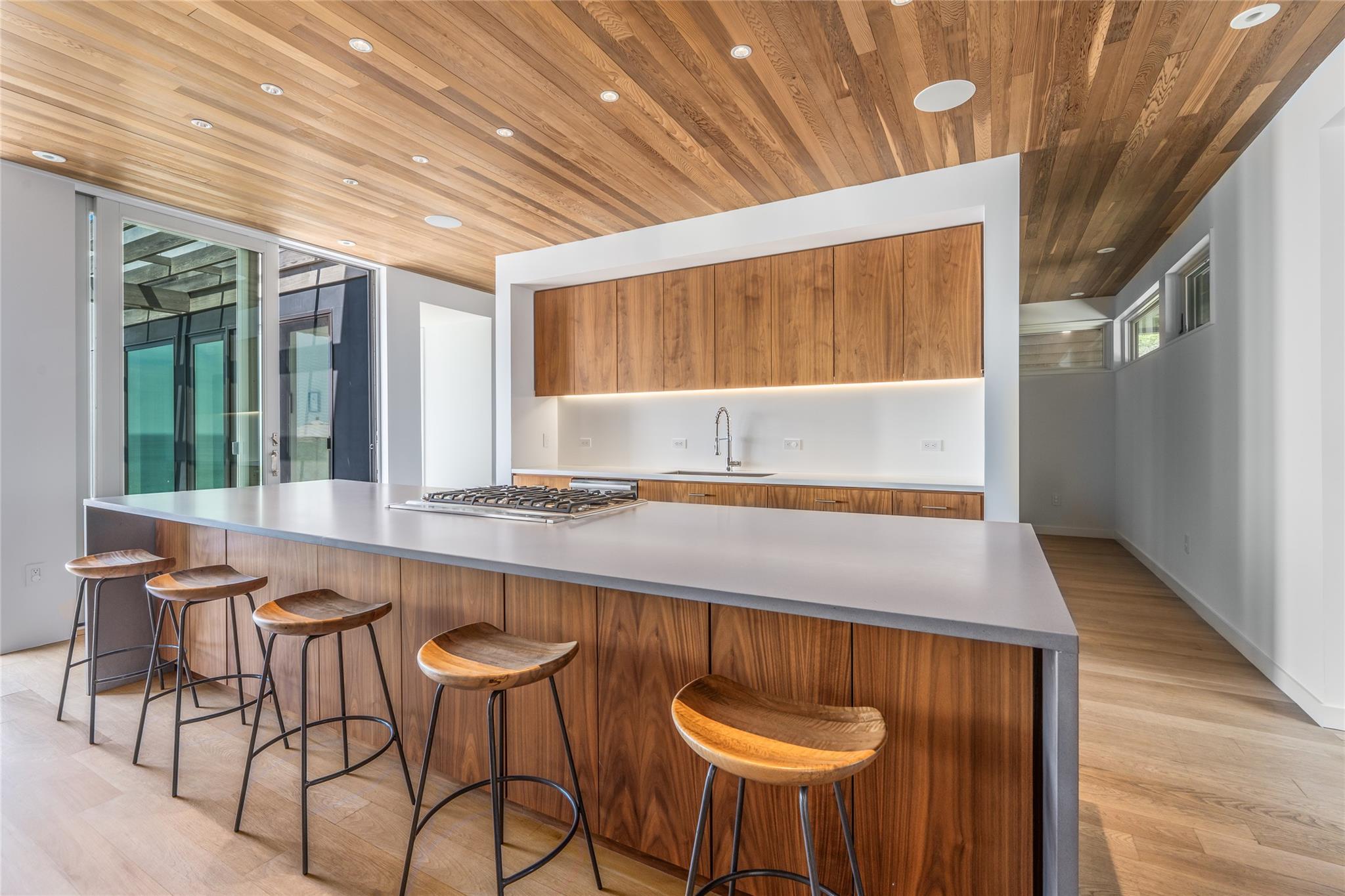 470 Lloyds Lane, Mattituck, NY 11952