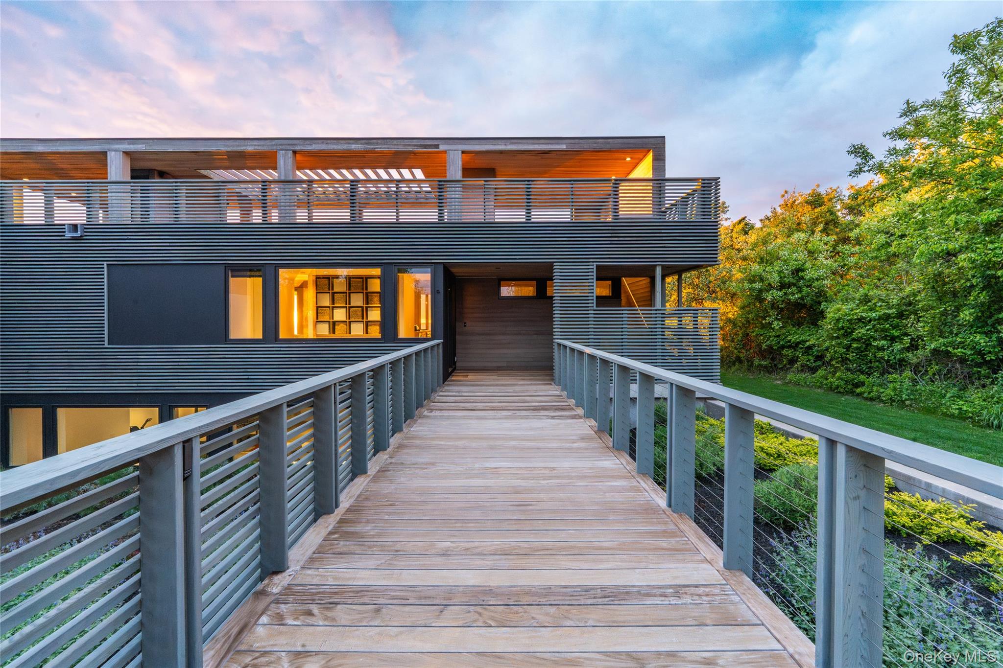 470 Lloyds Lane, Mattituck, NY 11952