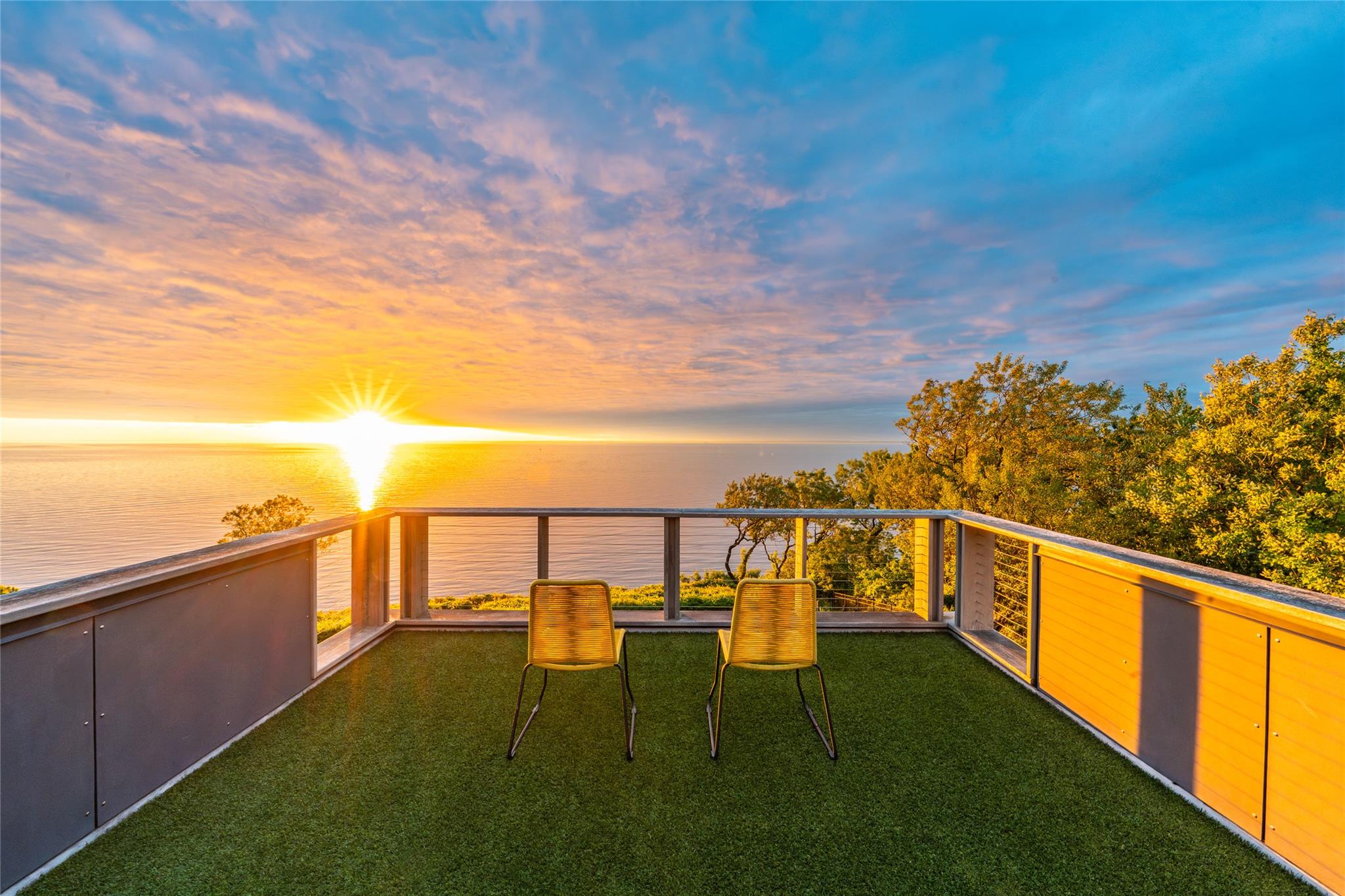 470 Lloyds Lane, Mattituck, NY 11952