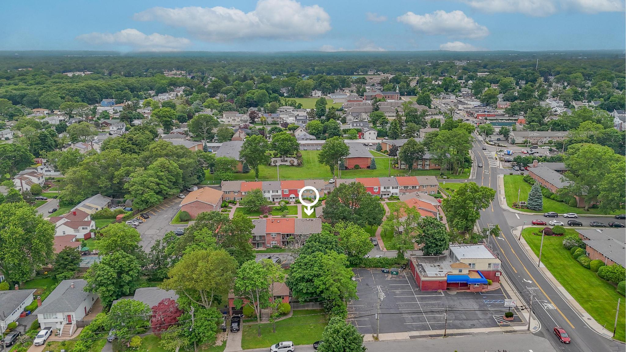 42 Springwood Drive, North Babylon, NY 11703