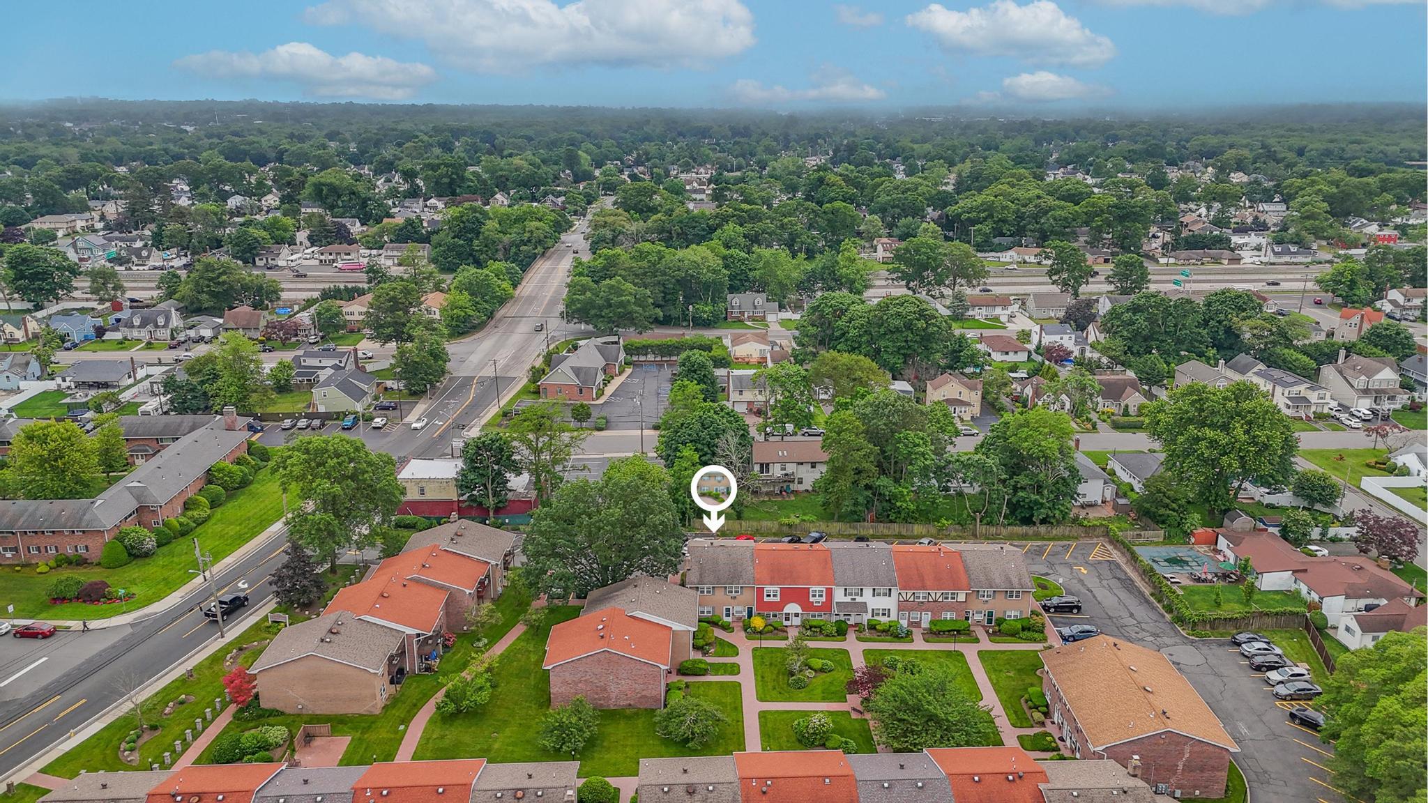 42 Springwood Drive, North Babylon, NY 11703